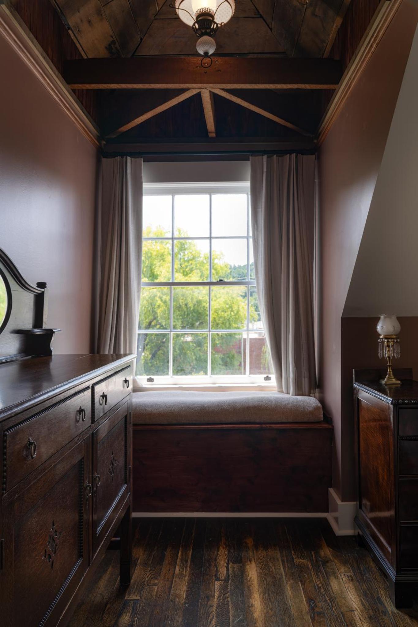 The NuWray Hotel & Carriage House view 2