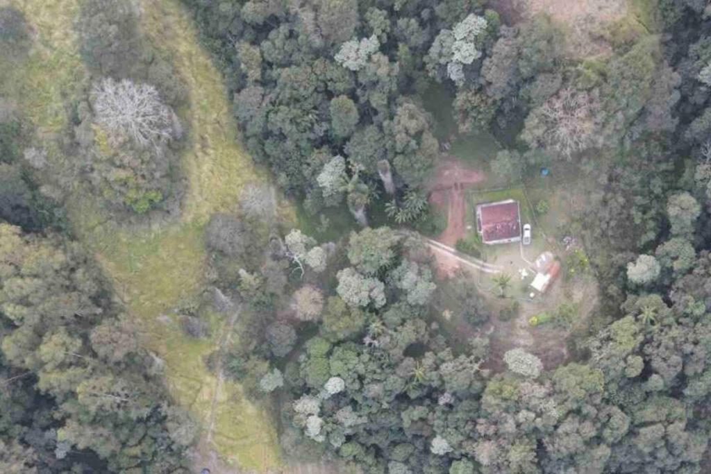 Refugio Jabuticaba, CASA DO TOPO - Romantismo sob o ceu estrelado