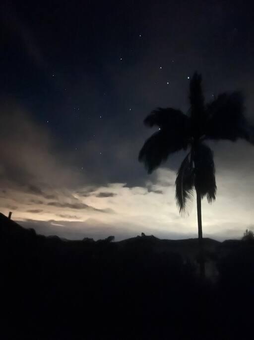 Refugio Jabuticaba, CASA DO TOPO - Romantismo sob o ceu estrelado