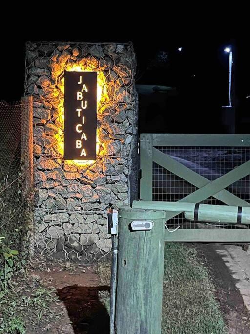 Refugio Jabuticaba, CASA DO TOPO - Romantismo sob o ceu estrelado