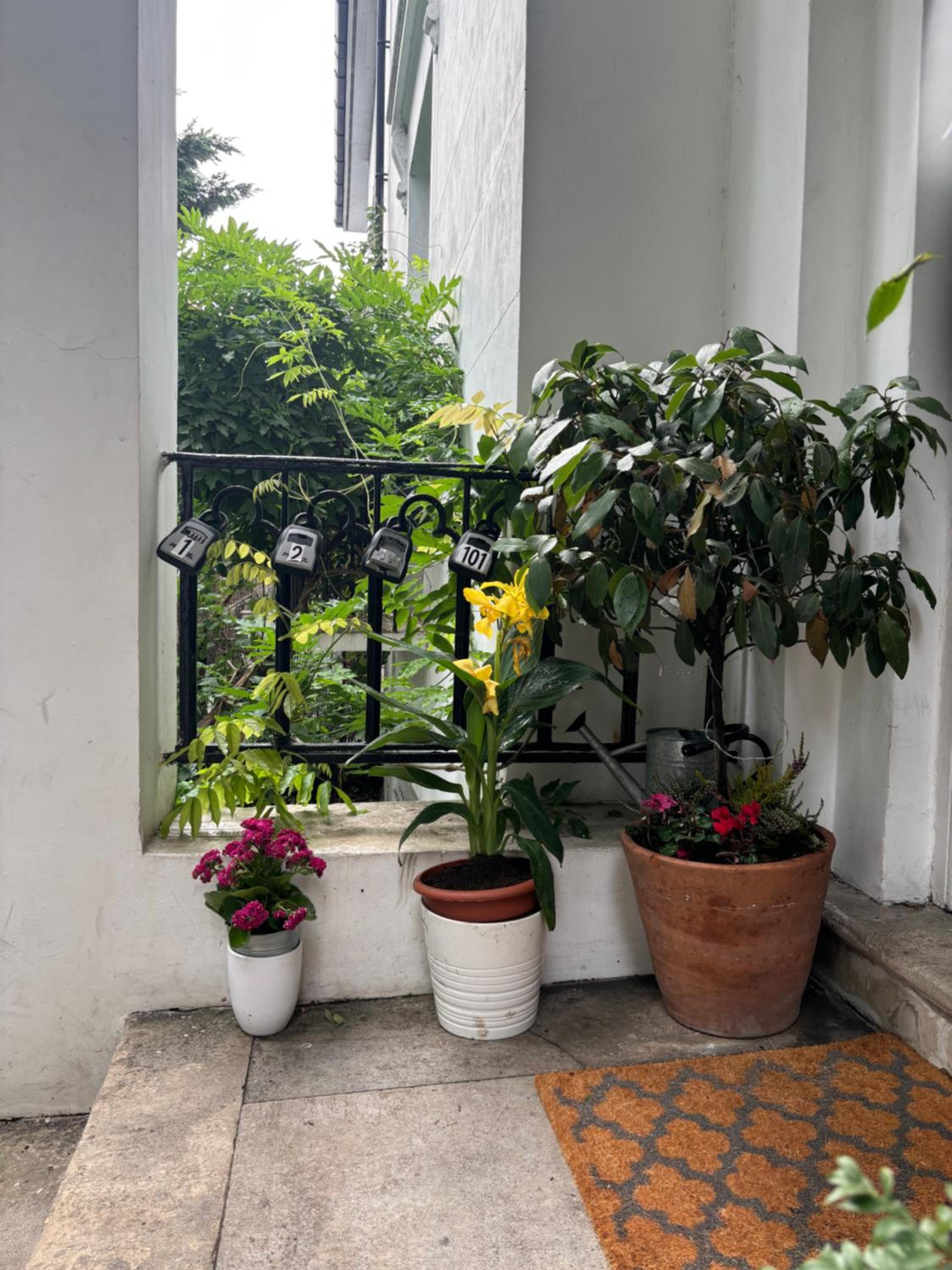 balcony