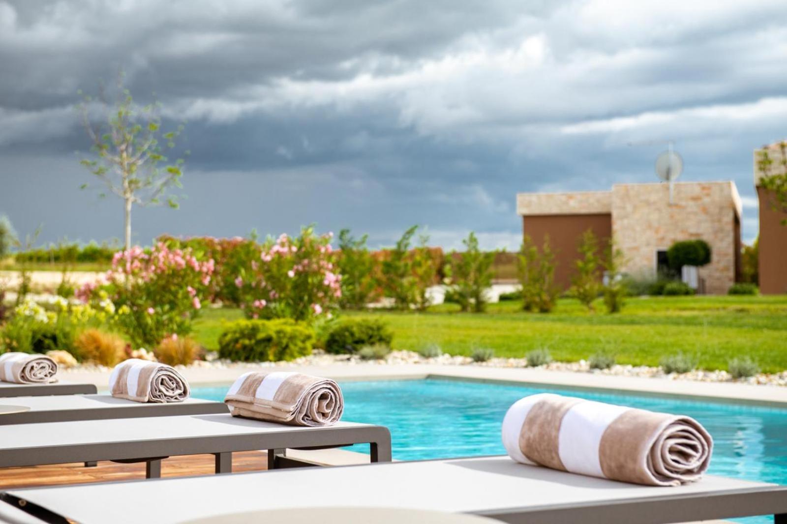 Villa Sanpadeo by Rent Istria