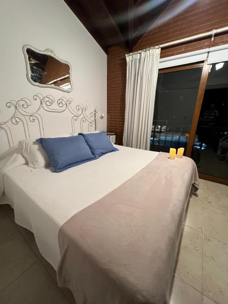 Punta Cerezo Apart