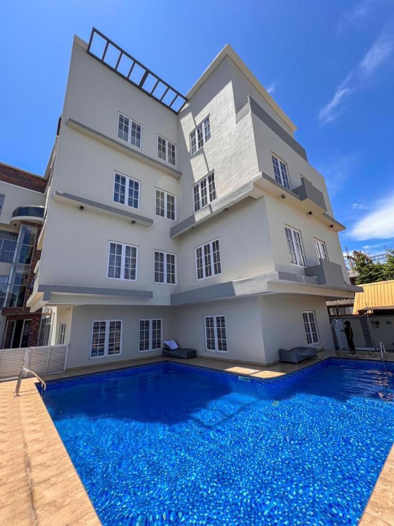 3bedroom luxury apartment with pool, snooker, ps5 in lekki phase 1 view 5