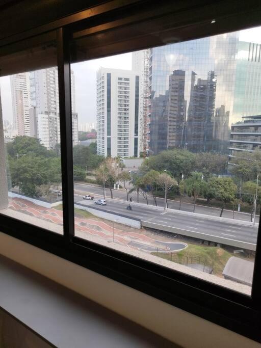 Vila Olímpia Studio Good Local Piscina Coworking Rooftop Cinema Gym CAMA QUEEN e SOFÁ CAMA QUEEN confortáveis e grandes