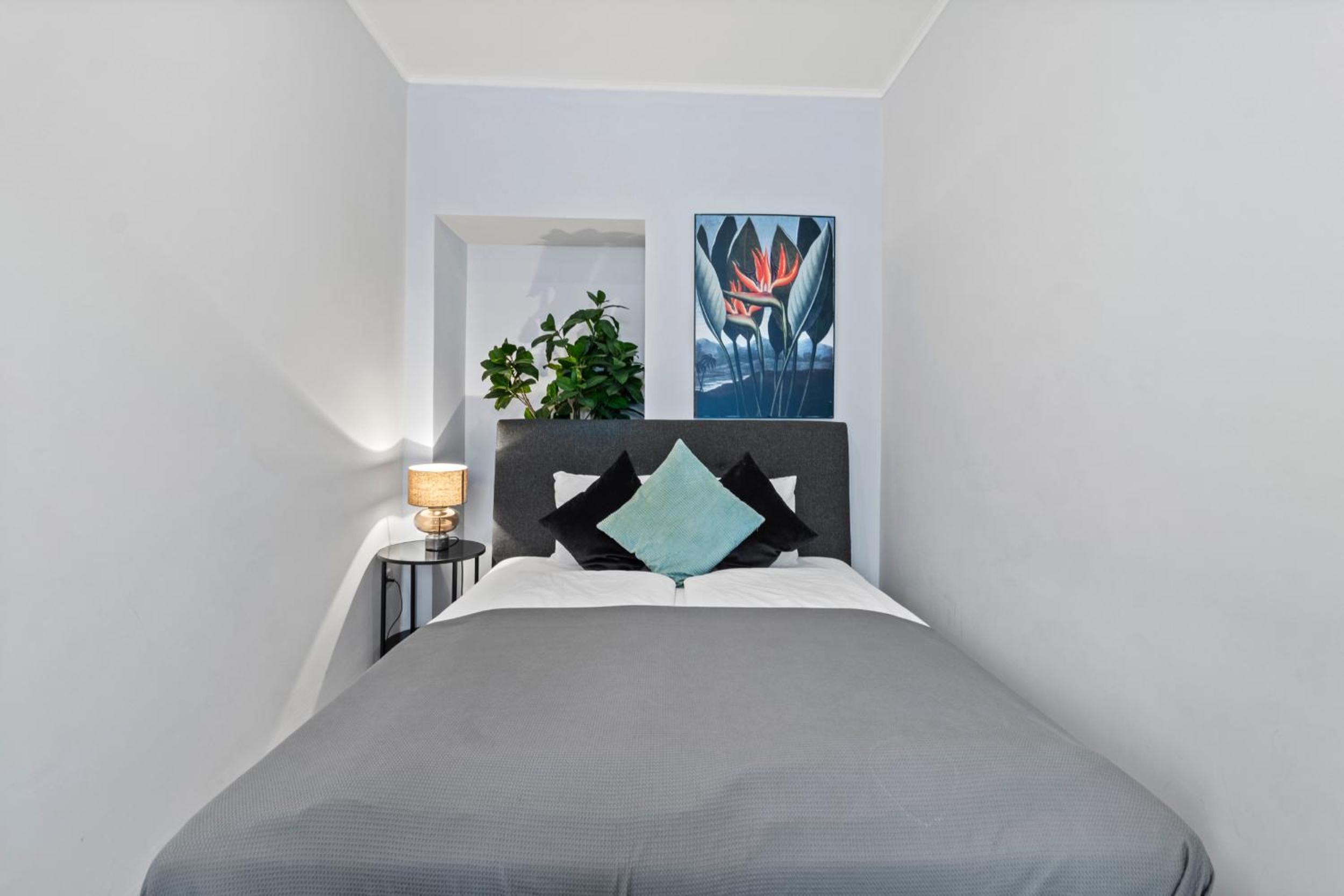Balcony Apartment, 4 min to U3 Zipperer Straße