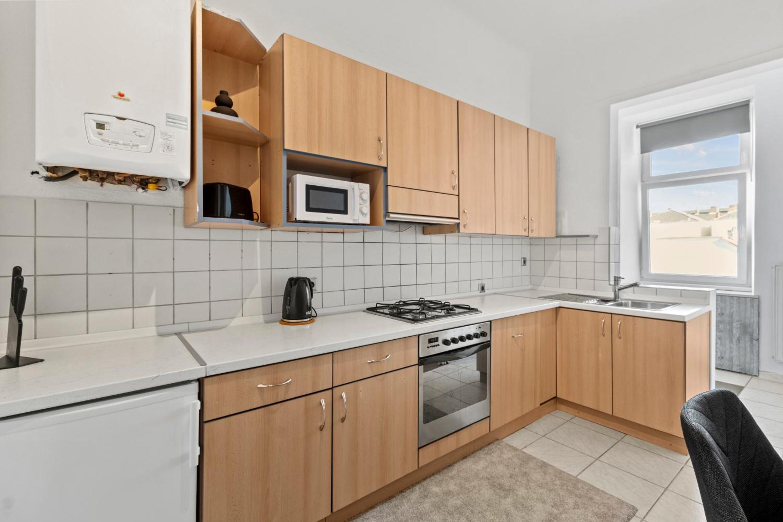 Balcony Apartment, 4 min to U3 Zipperer Straße