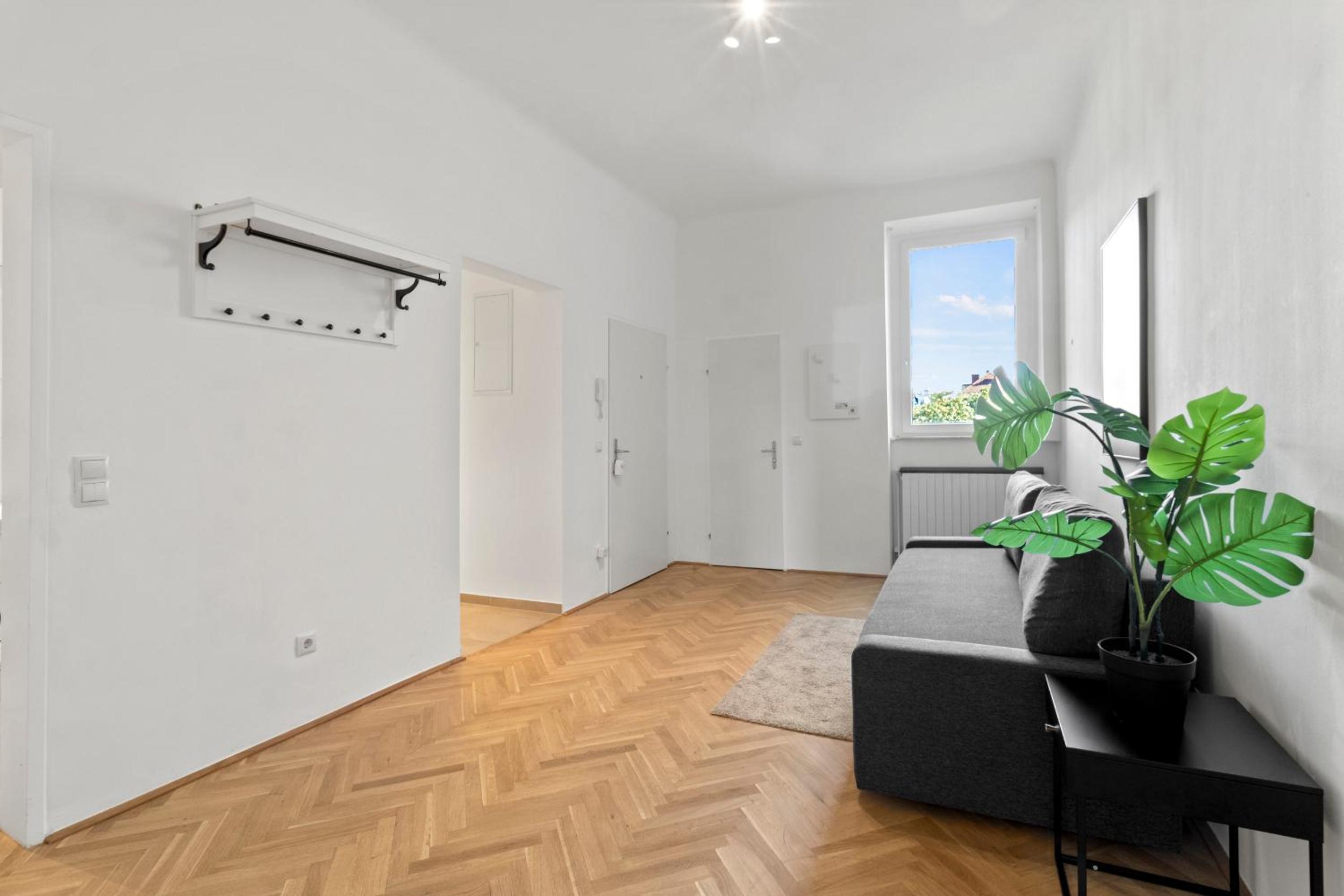 Balcony Apartment, 4 min to U3 Zipperer Straße