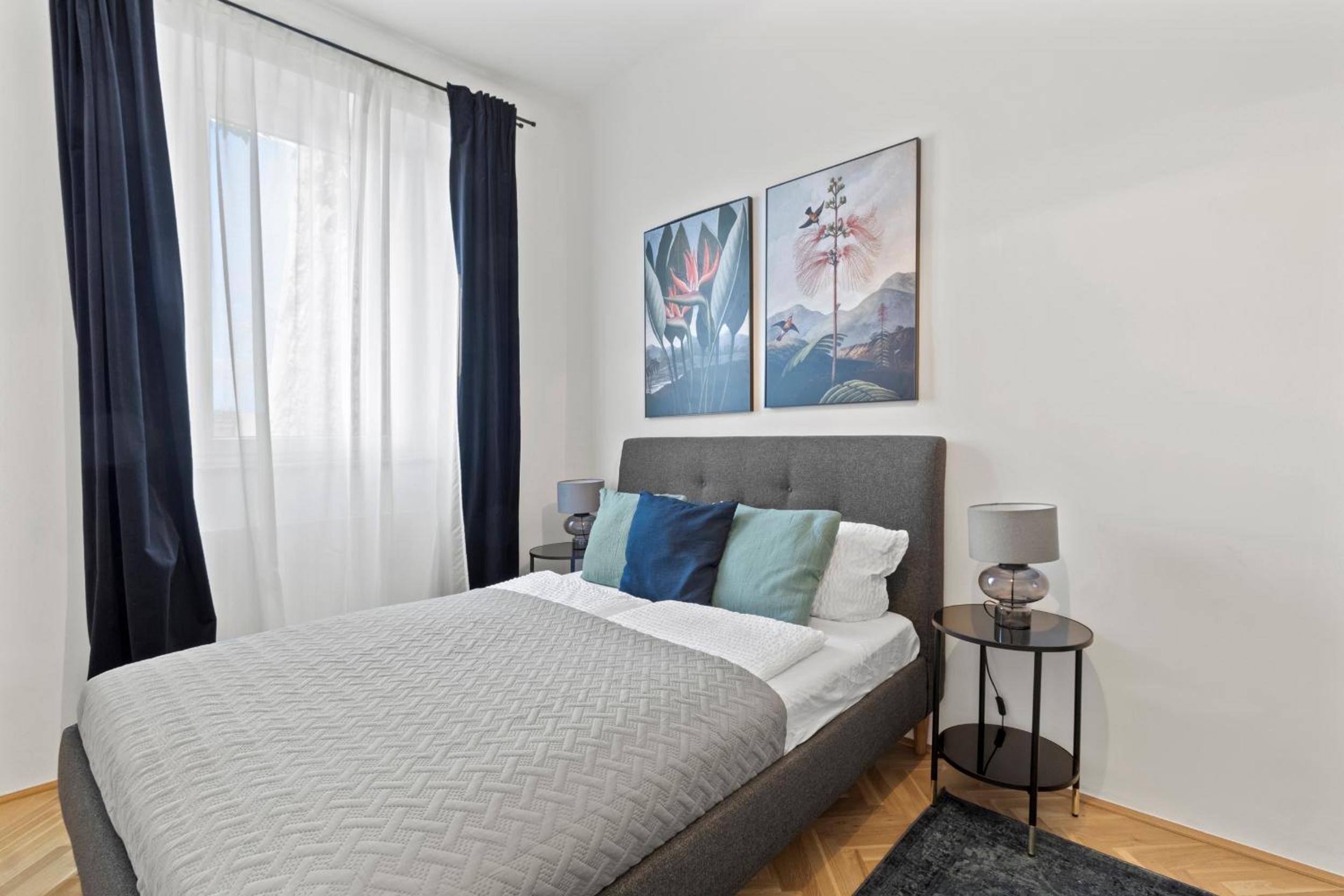 Balcony Apartment, 4 min to U3 Zipperer Straße