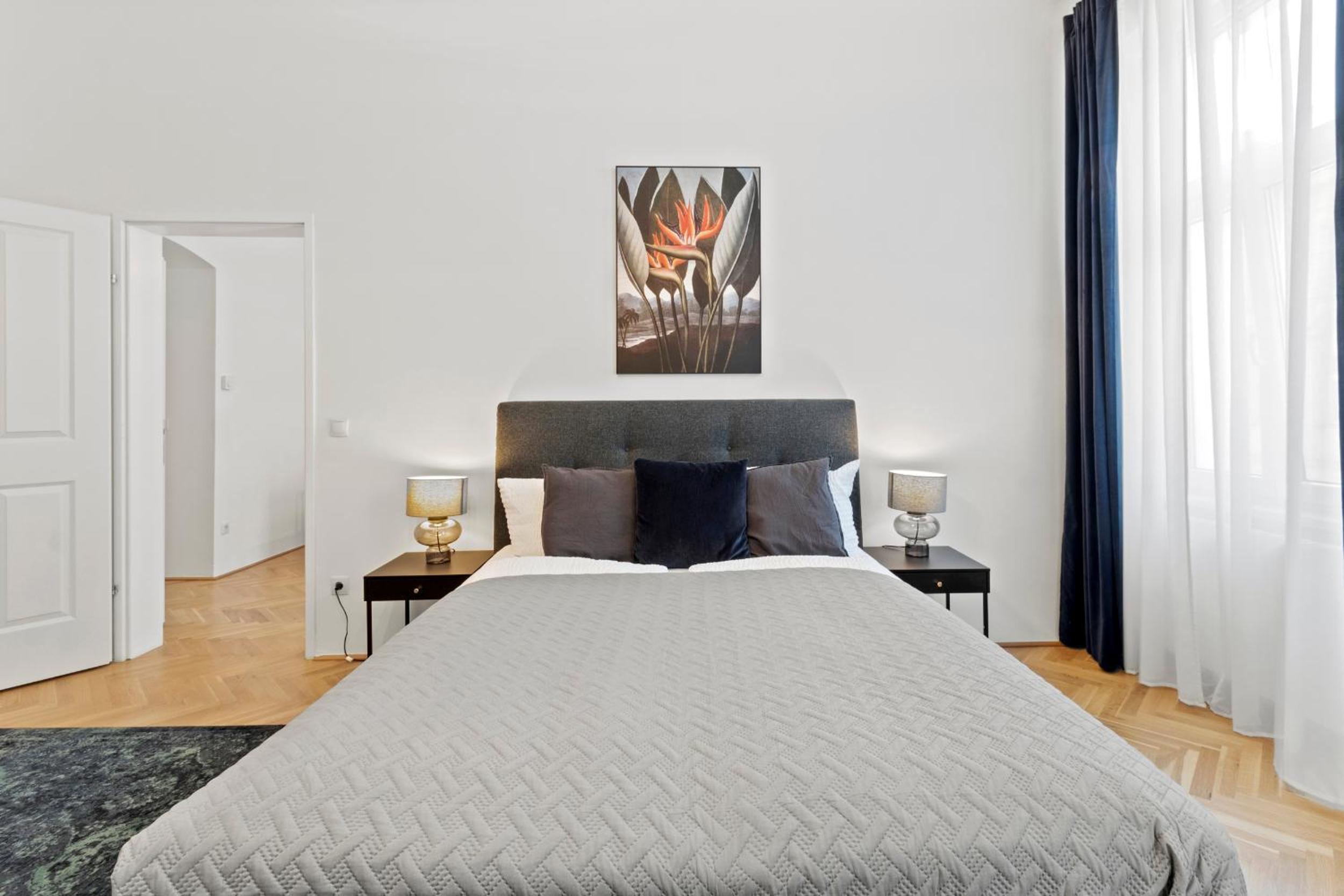 Balcony Apartment, 4 min to U3 Zipperer Straße