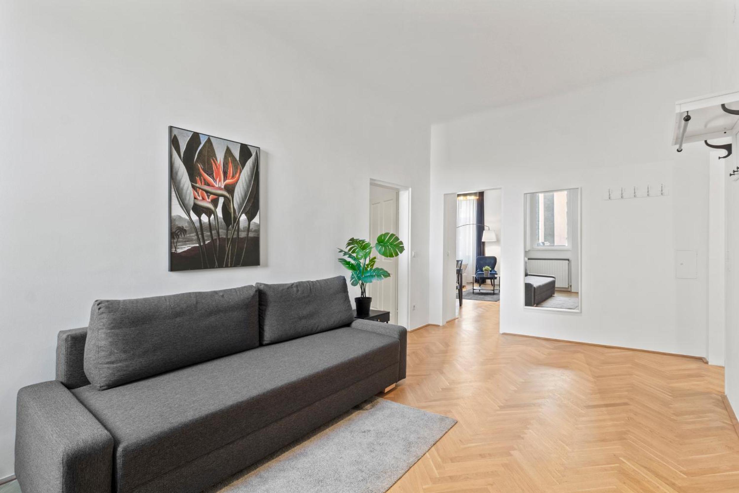 Balcony Apartment, 4 min to U3 Zipperer Straße