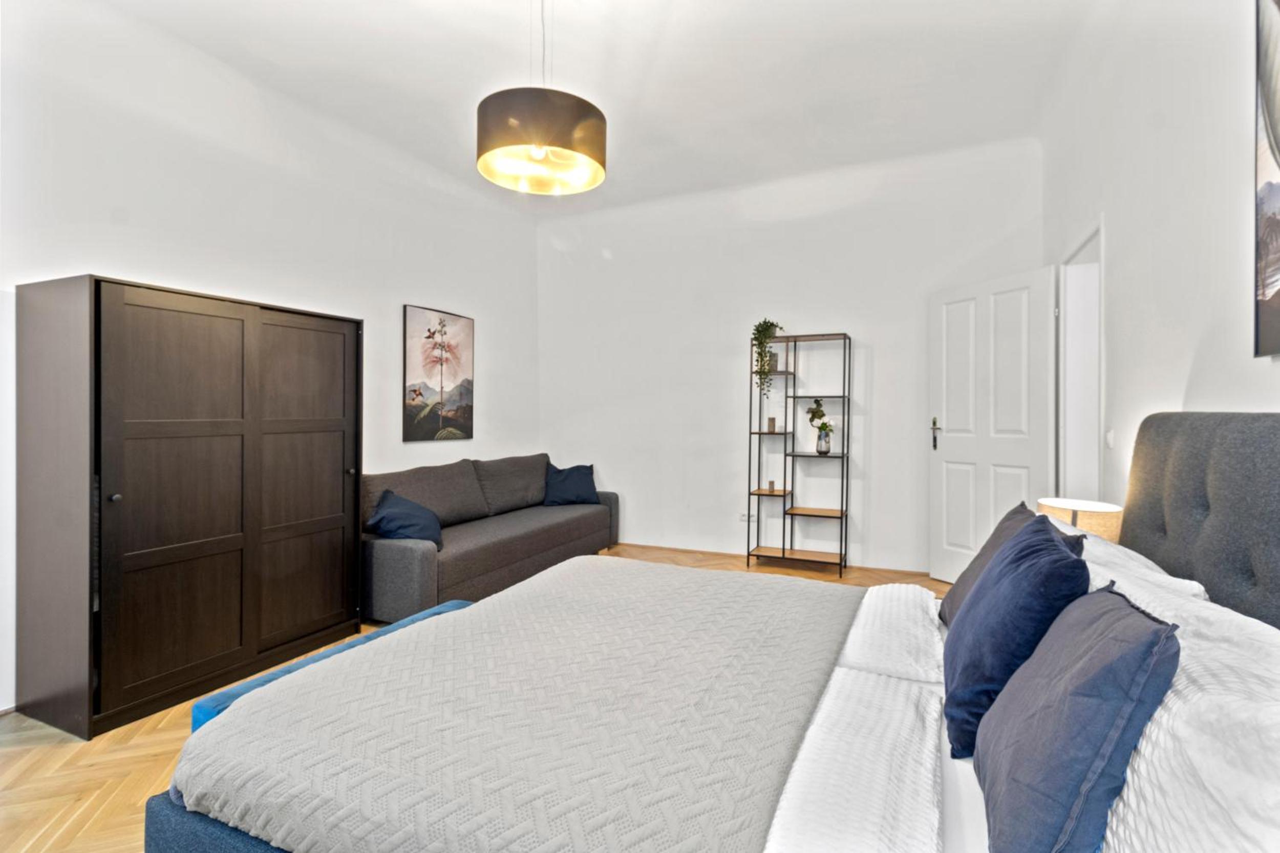 Balcony Apartment, 4 min to U3 Zipperer Straße