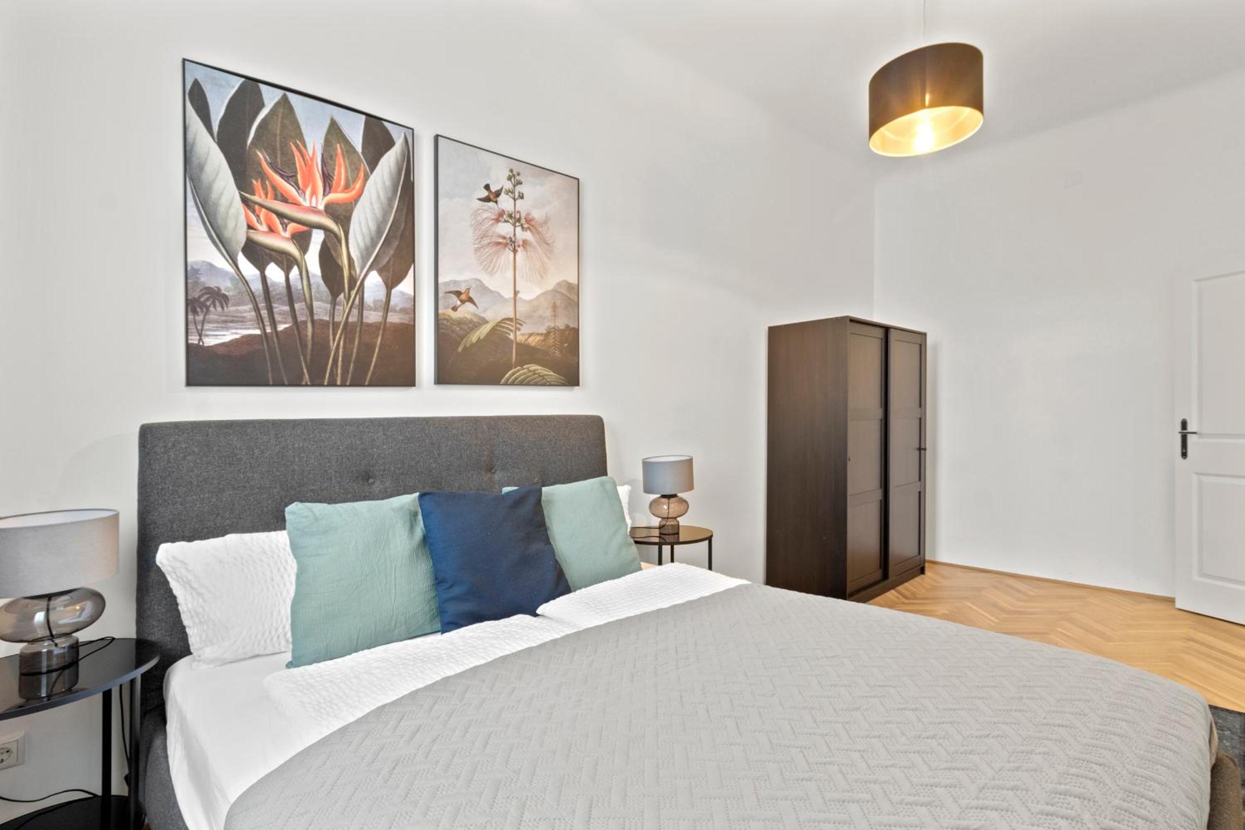 Balcony Apartment, 4 min to U3 Zipperer Straße