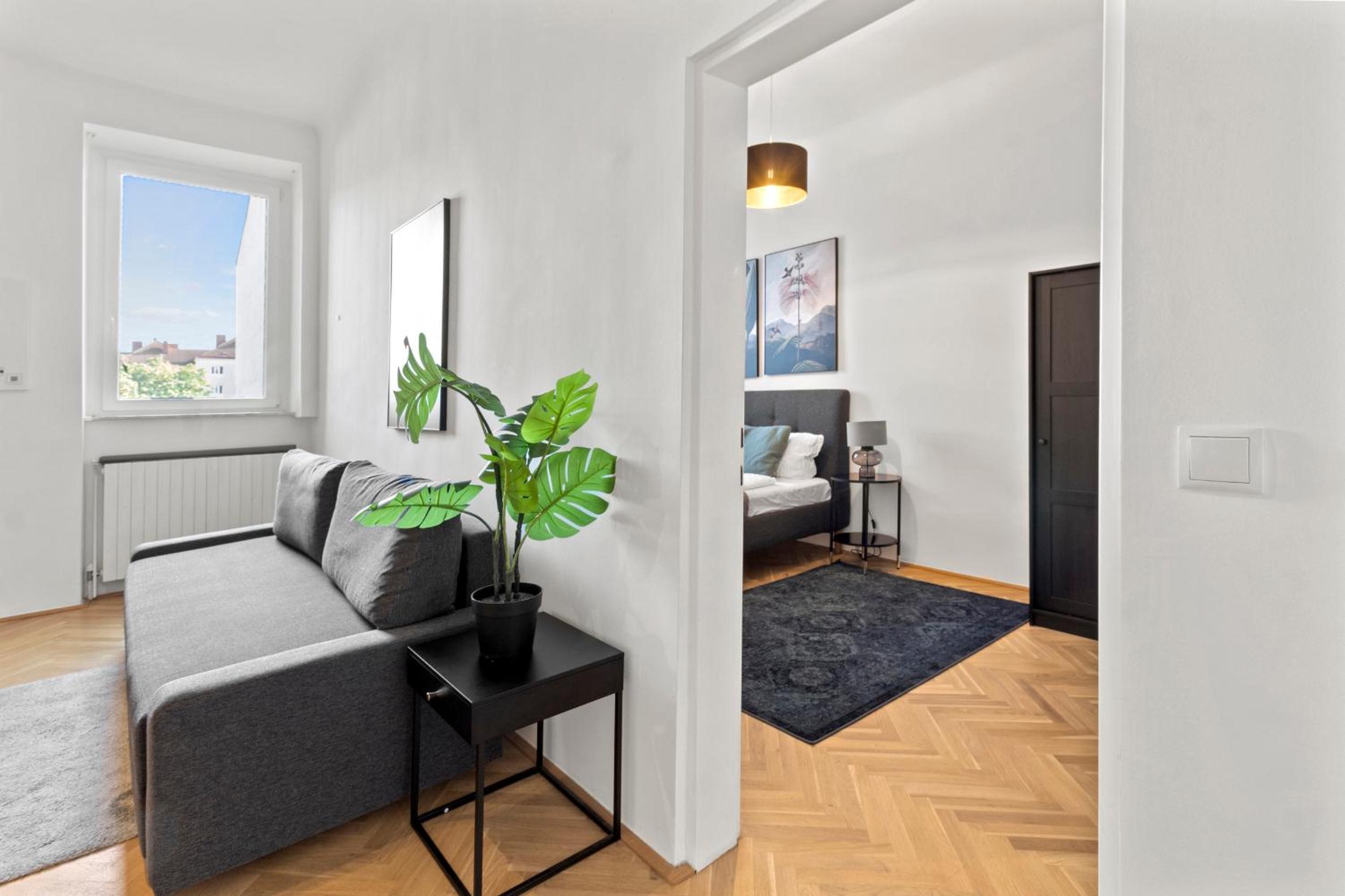 Balcony Apartment, 4 min to U3 Zipperer Straße