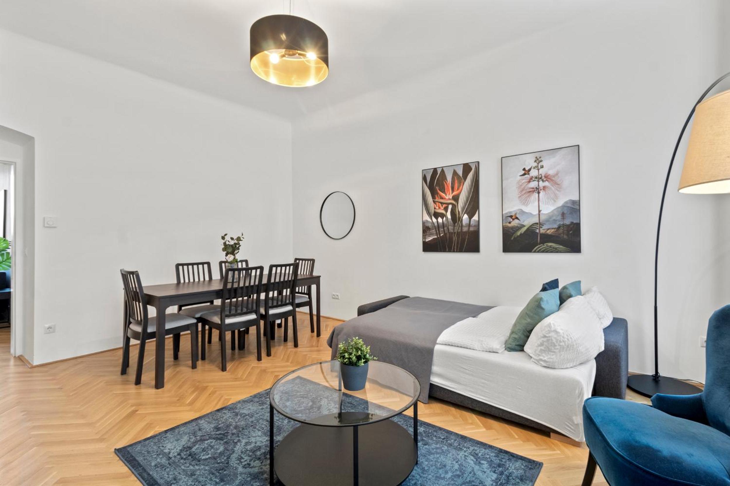Balcony Apartment, 4 min to U3 Zipperer Straße