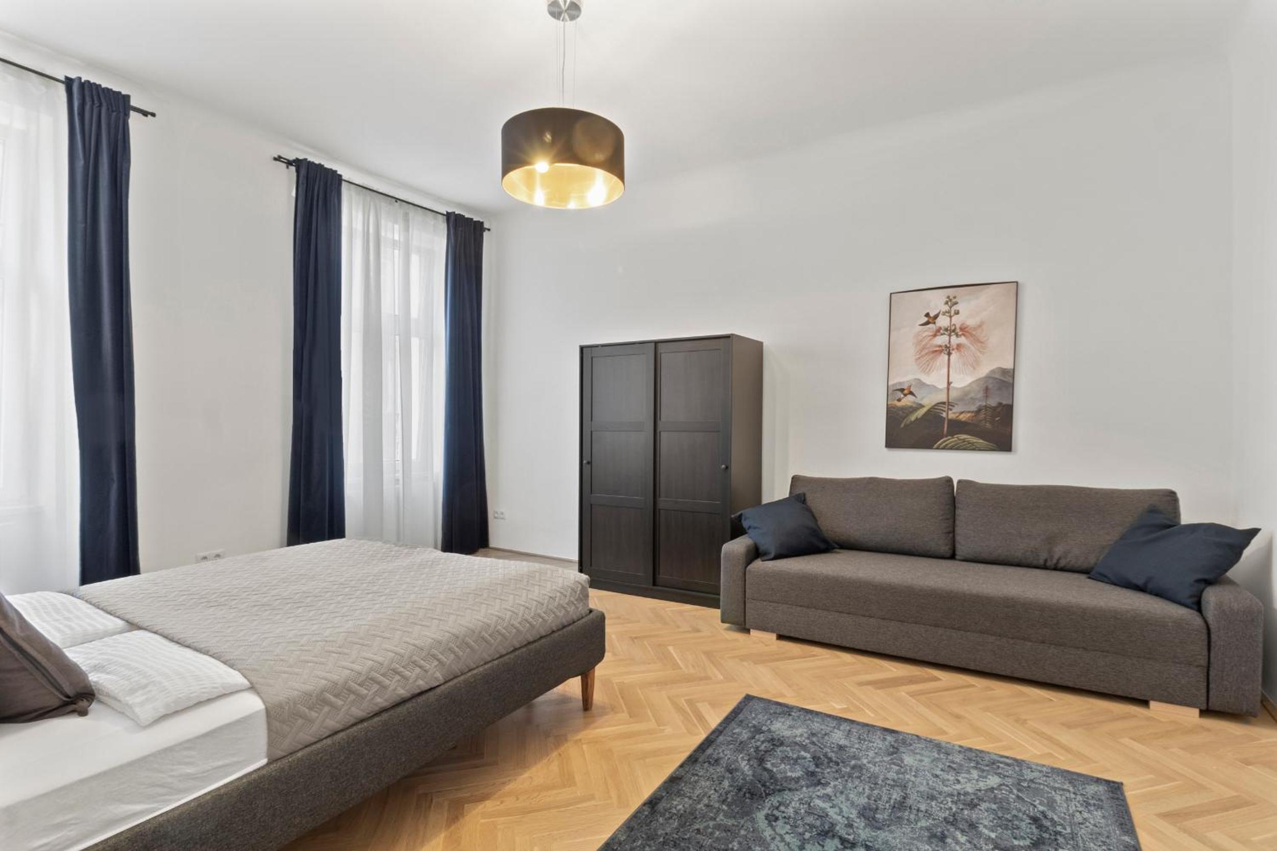 Balcony Apartment, 4 min to U3 Zipperer Straße