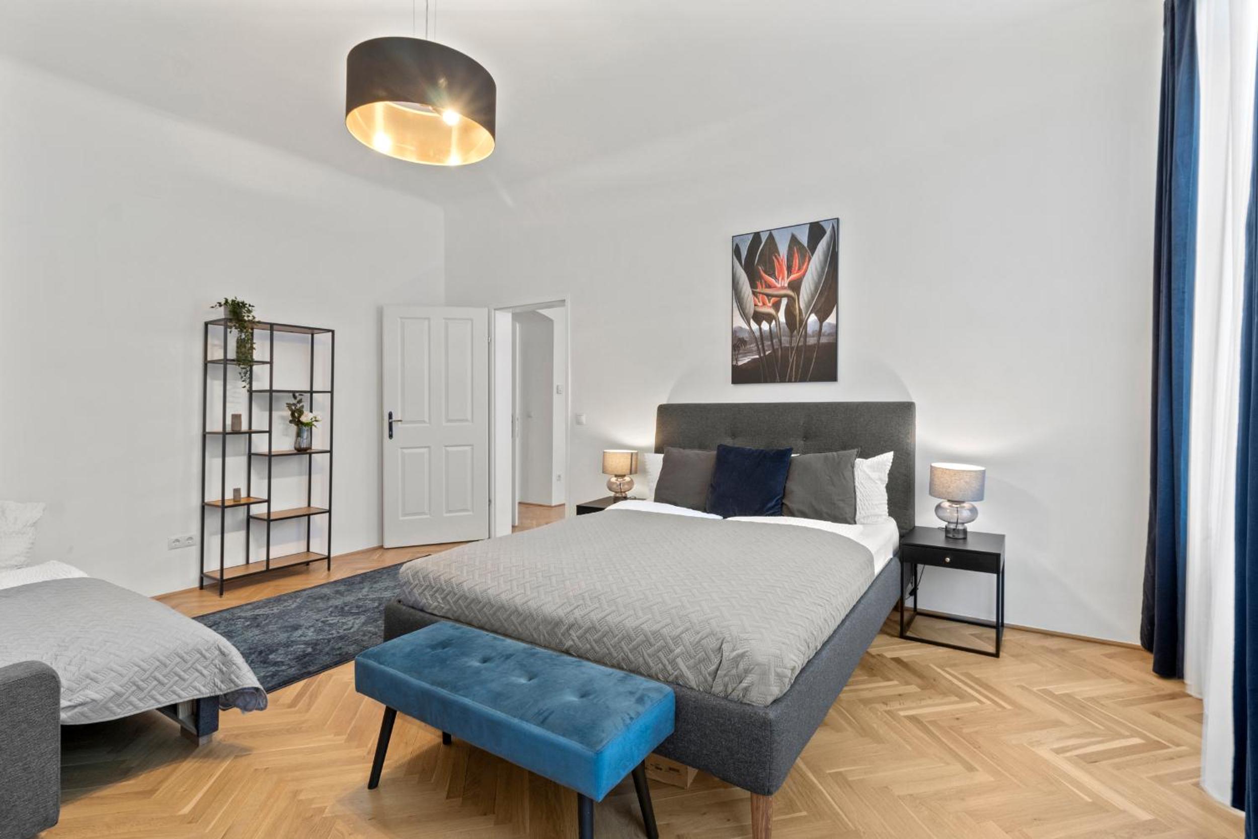 Balcony Apartment, 4 min to U3 Zipperer Straße