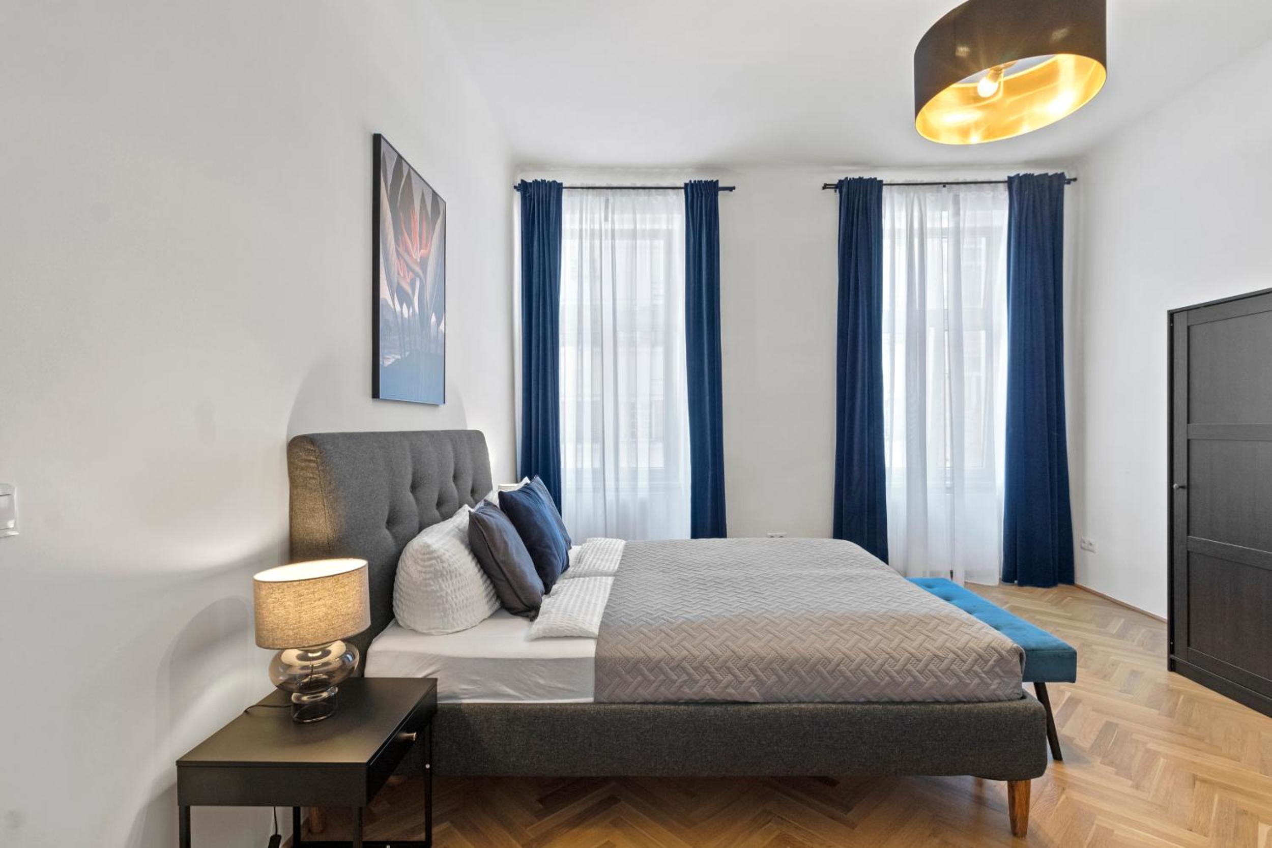 Balcony Apartment, 4 min to U3 Zipperer Straße