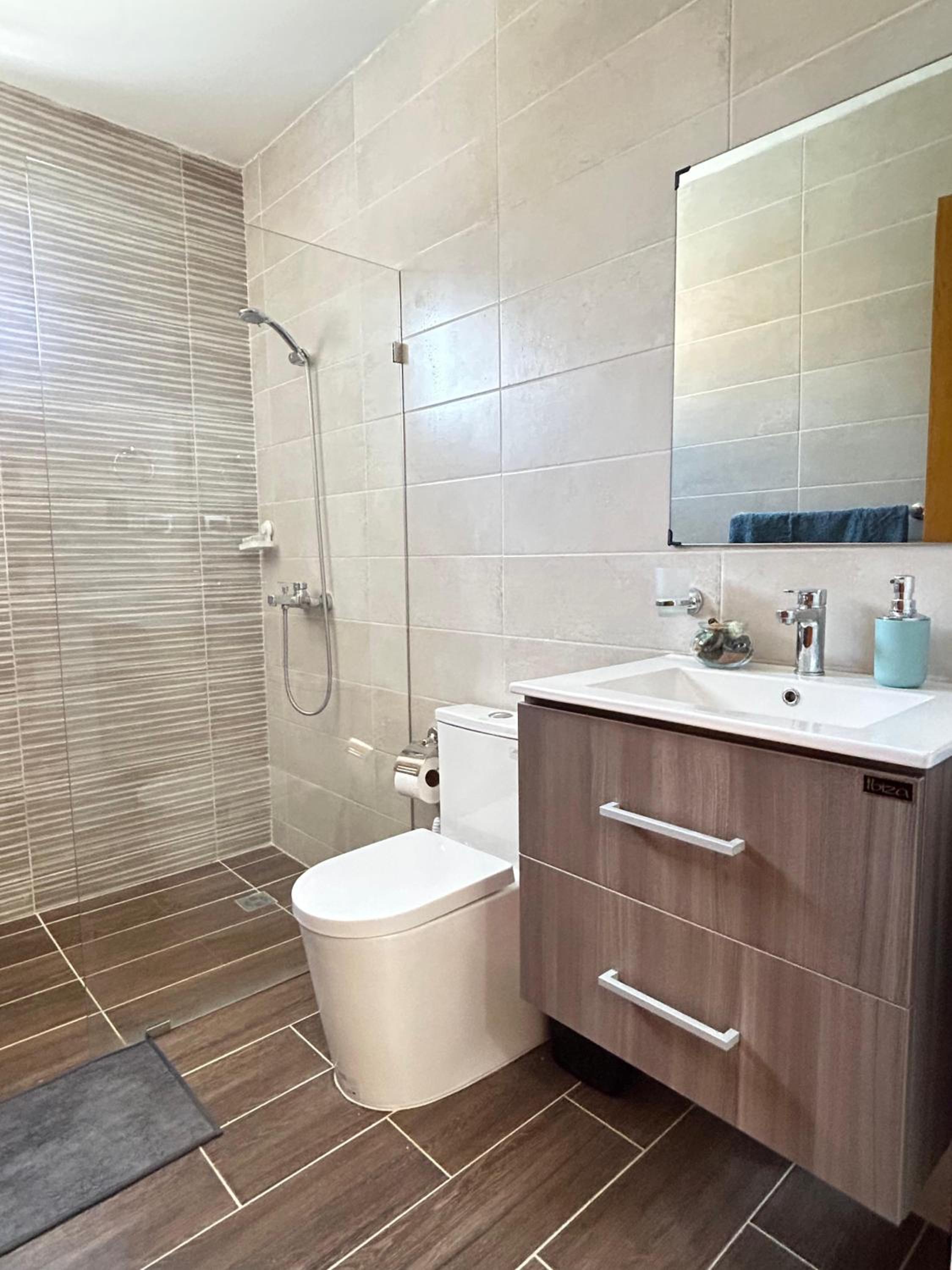 Apartamento con enorme terraza en san Isidro, Santo Domingo este