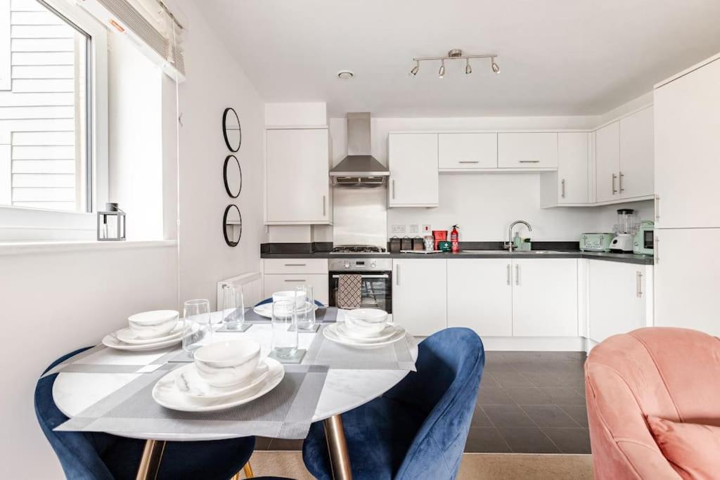Stylish Station Apartment in Rochester with Free Parking, photo 11