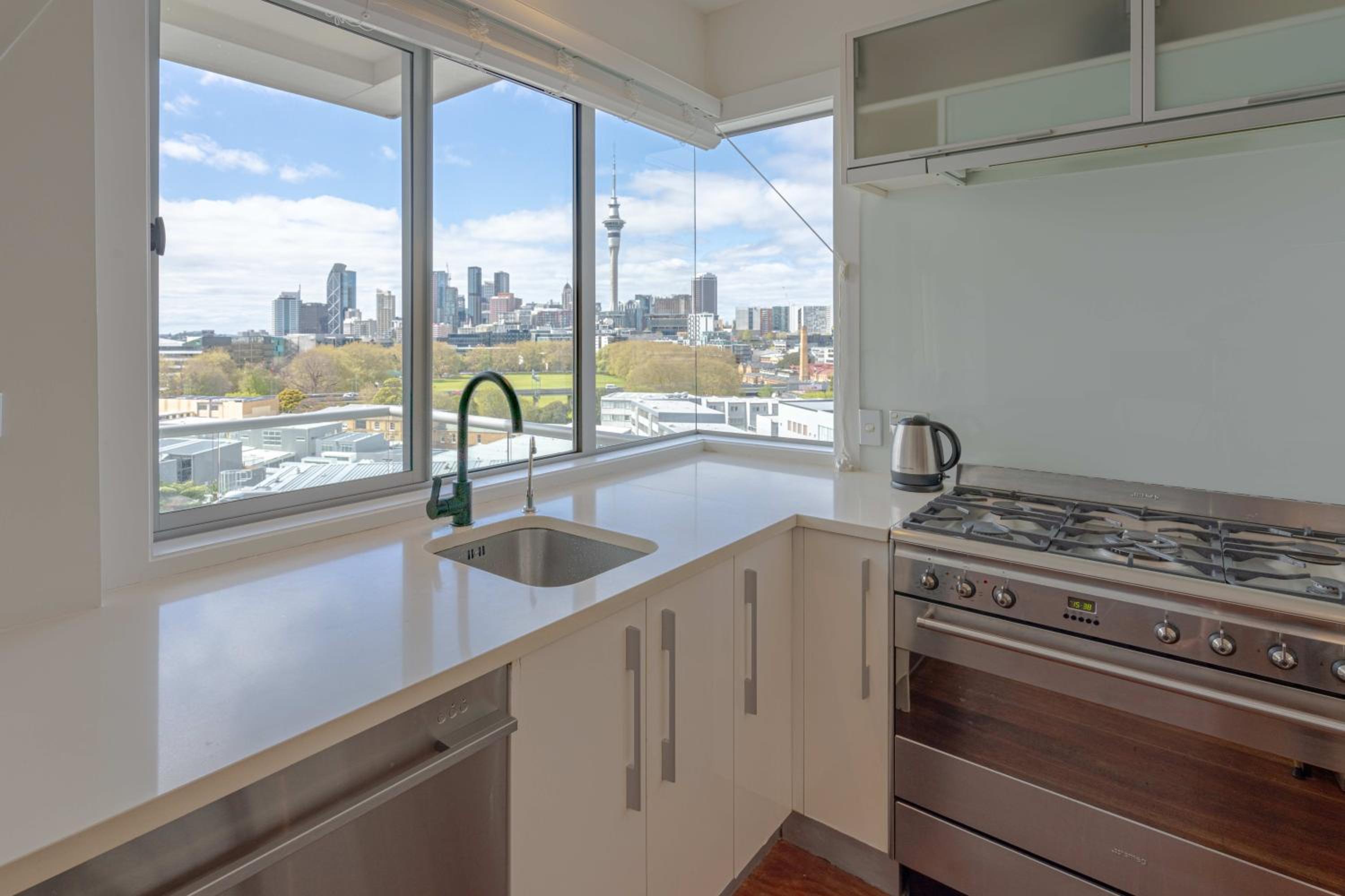 3 Bedroom Split Level 125sqm Sub Penthouse in St Marys Bay view 5