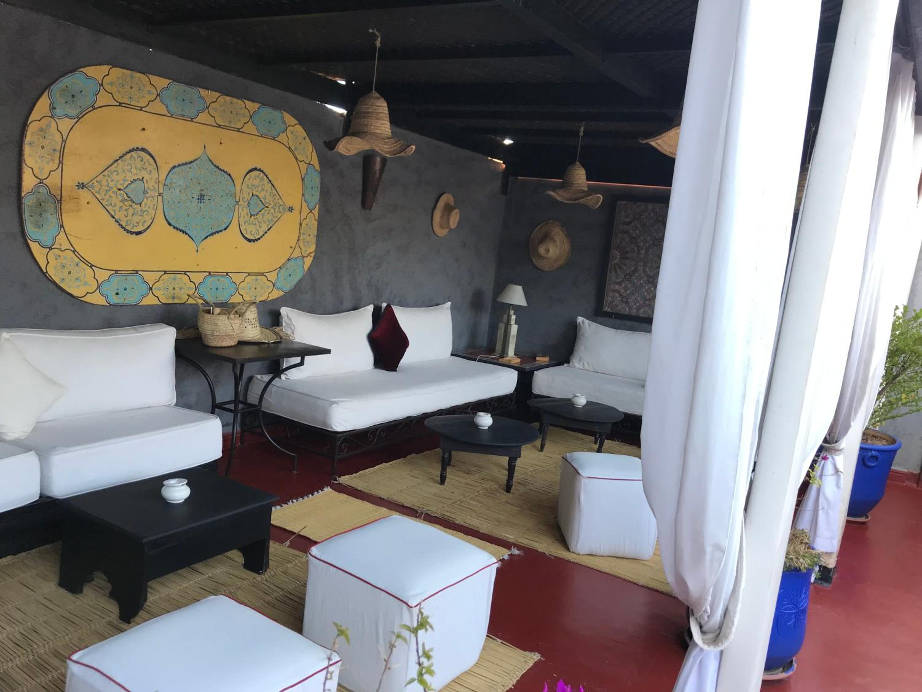 lounge