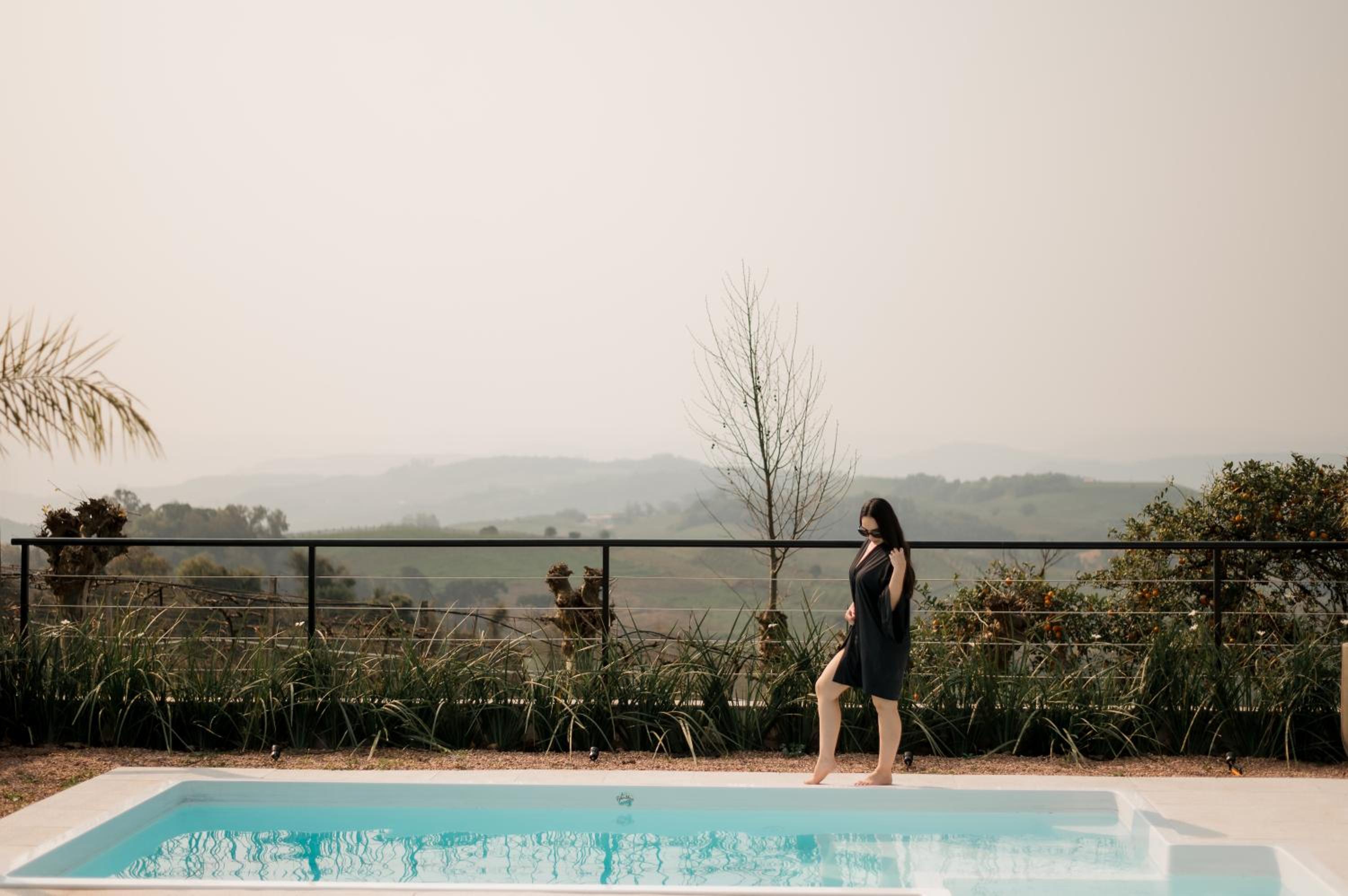 Casa 2 suítes, ofurô, piscina no Vale dos Vinhedos