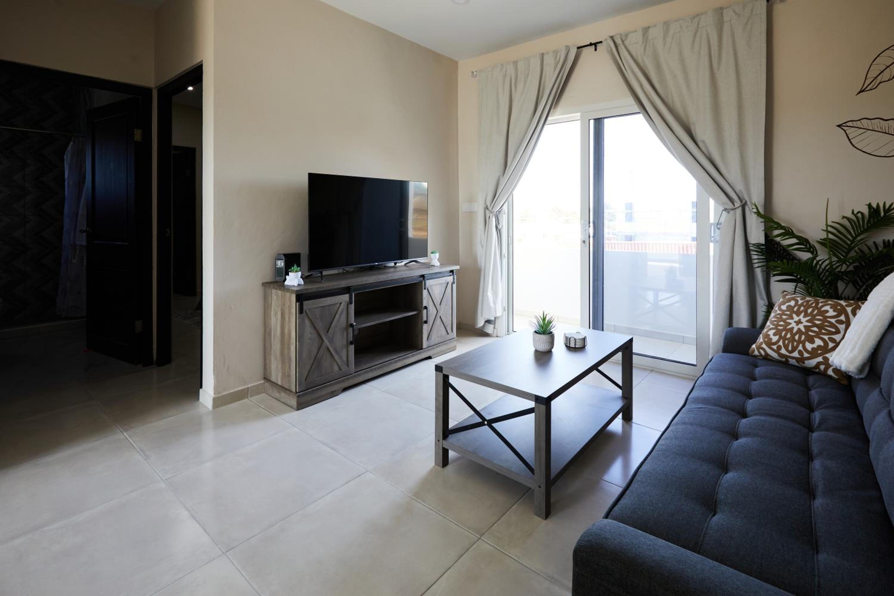 Central Located 2 BR Near Mambo Bch 10 Min Walk