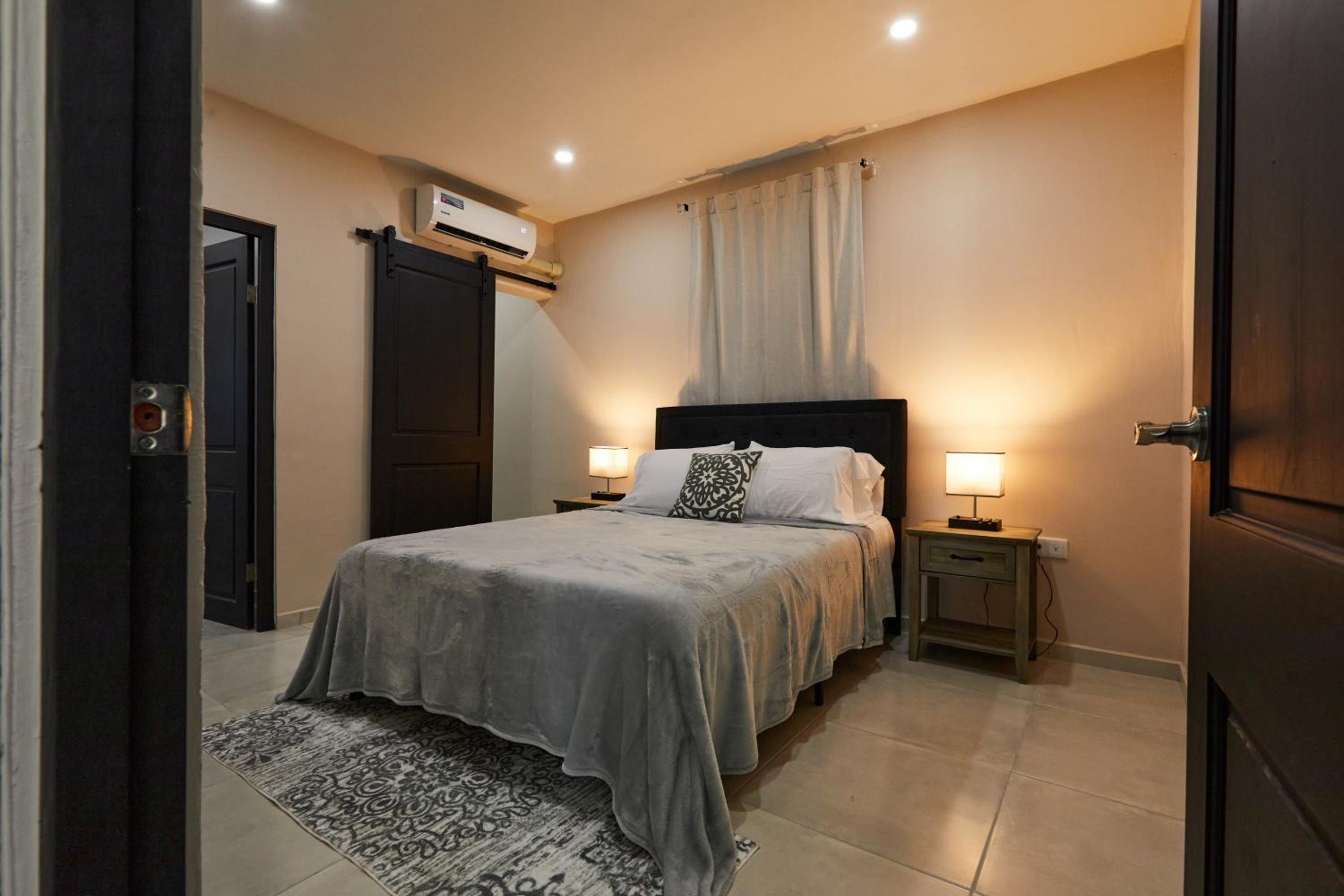 Central Located 2 BR Near Mambo Bch 10 Min Walk