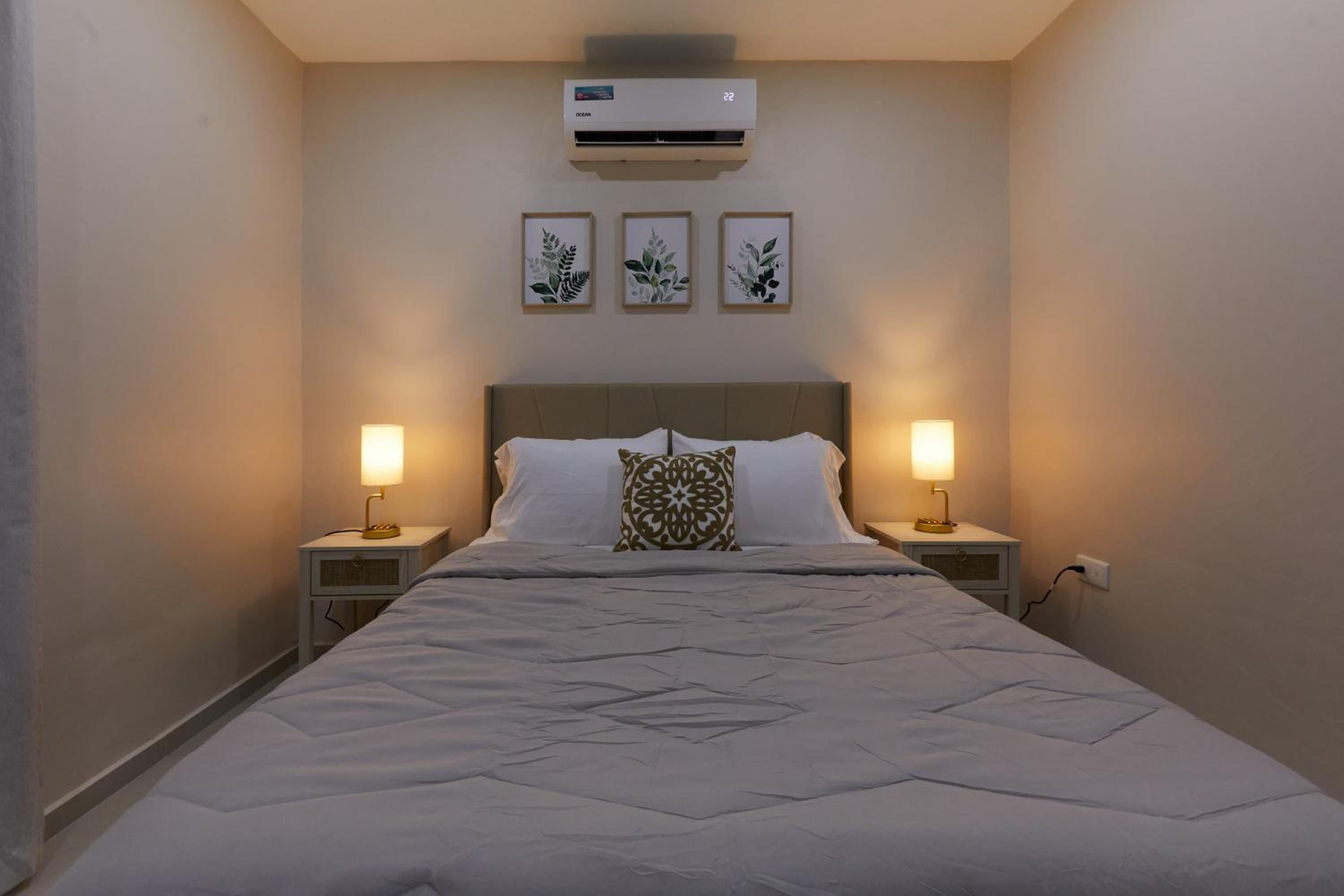 Central Located 2 BR Near Mambo Bch 10 Min Walk