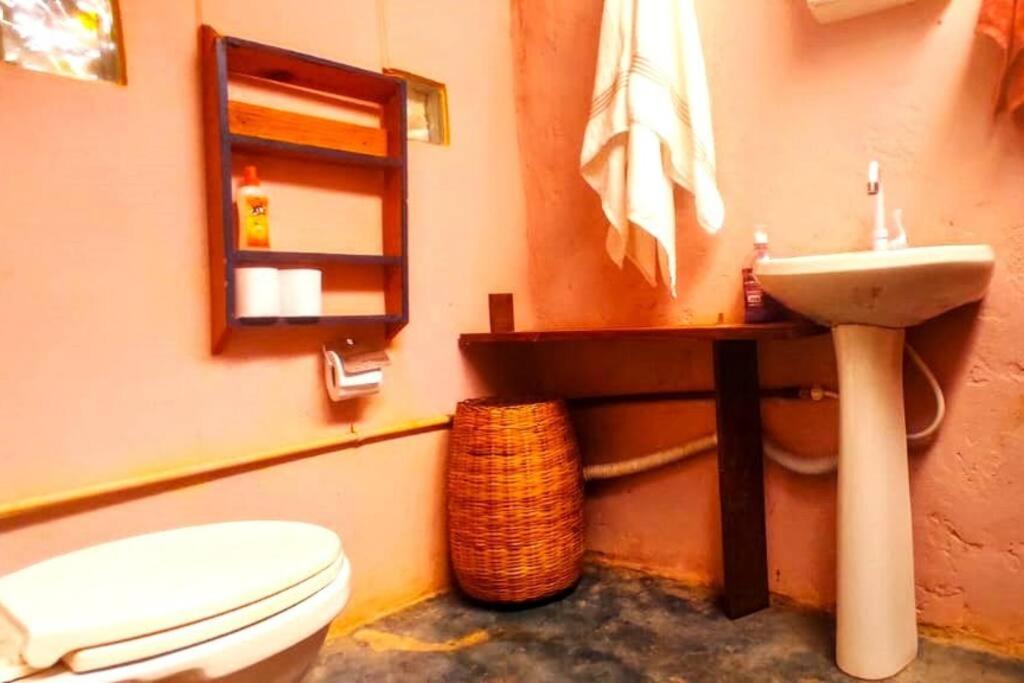 Chalé de Adobe no Cerradinho