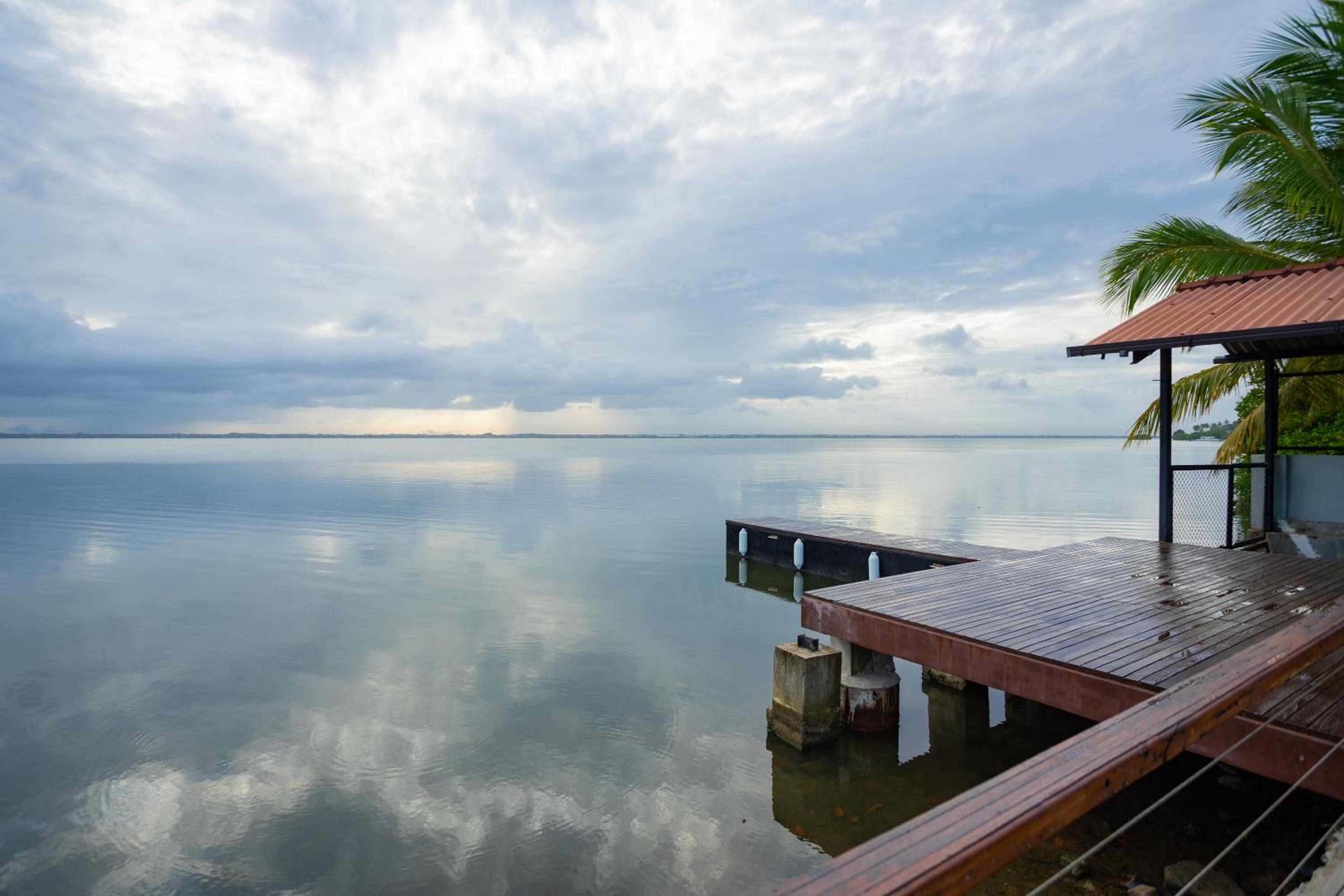 Villa Lagoonscape