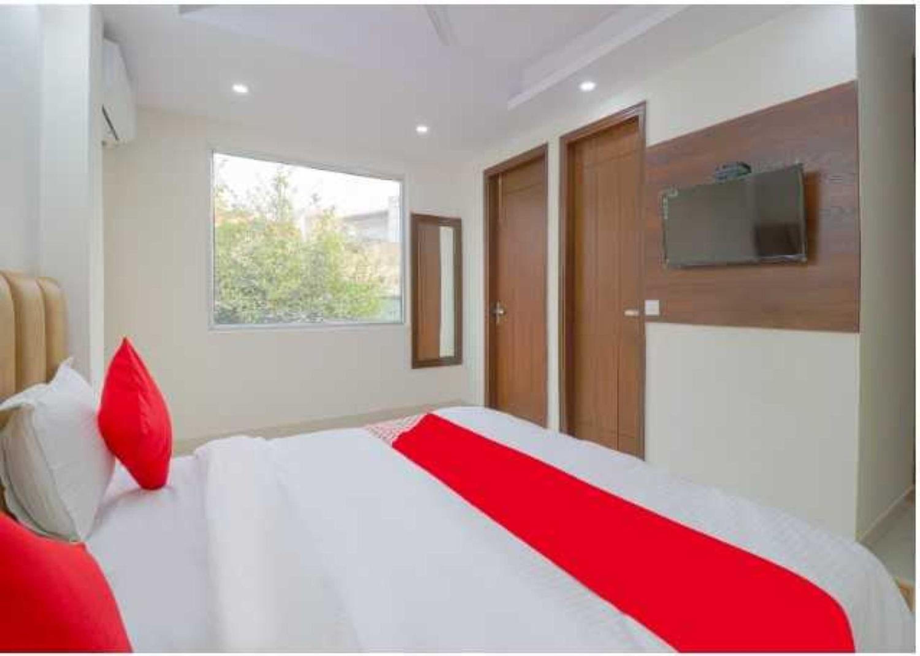 Hotel O Leisurrestay