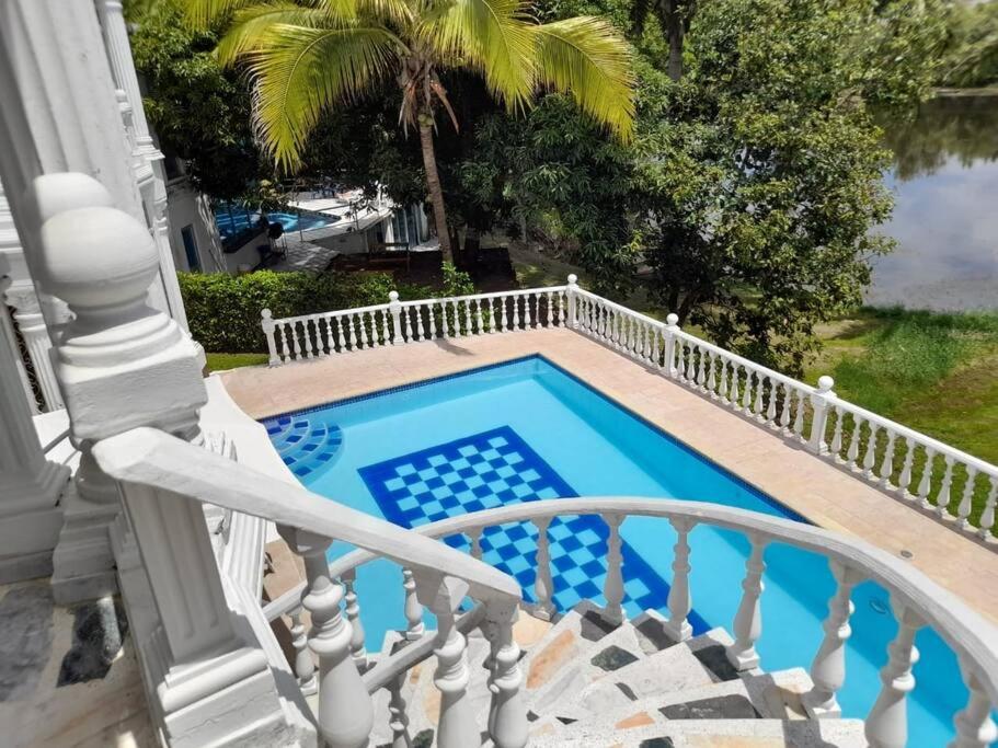 Casa quinta - Condominio hacienda la Estancia