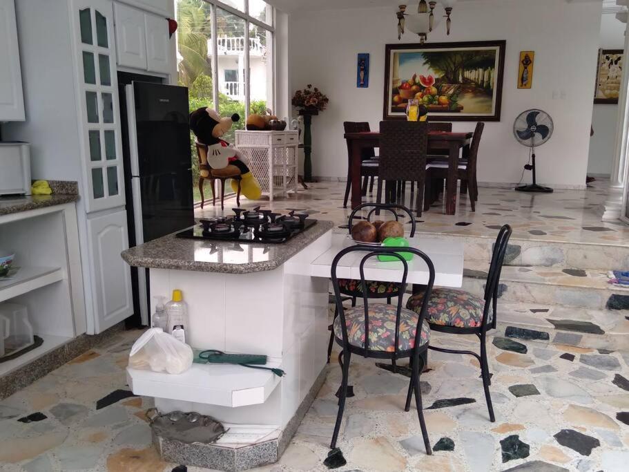Casa quinta - Condominio hacienda la Estancia