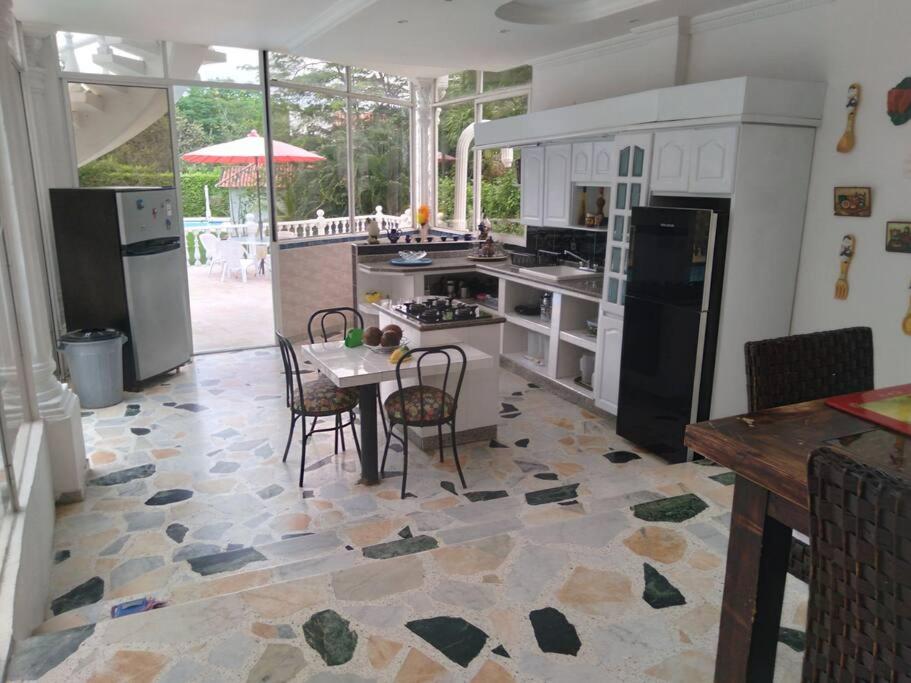 Casa quinta - Condominio hacienda la Estancia