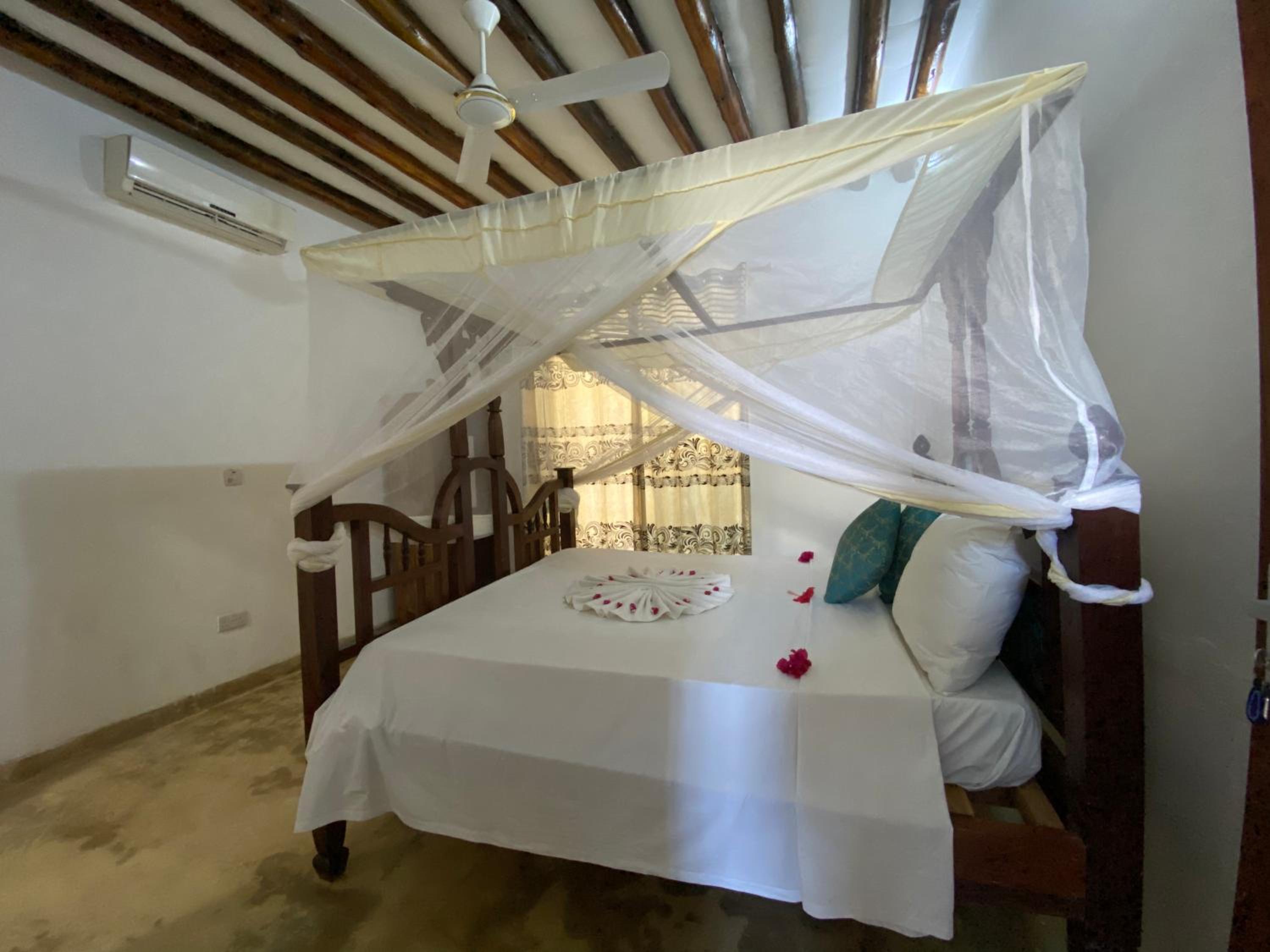 Kiwani Villa