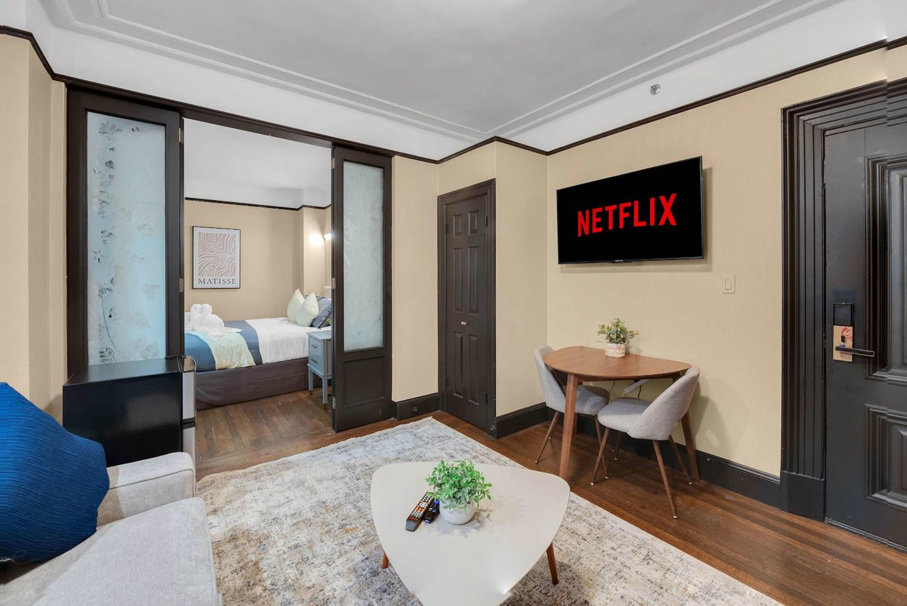 Stunning Apt in The Heart of New York City GYM