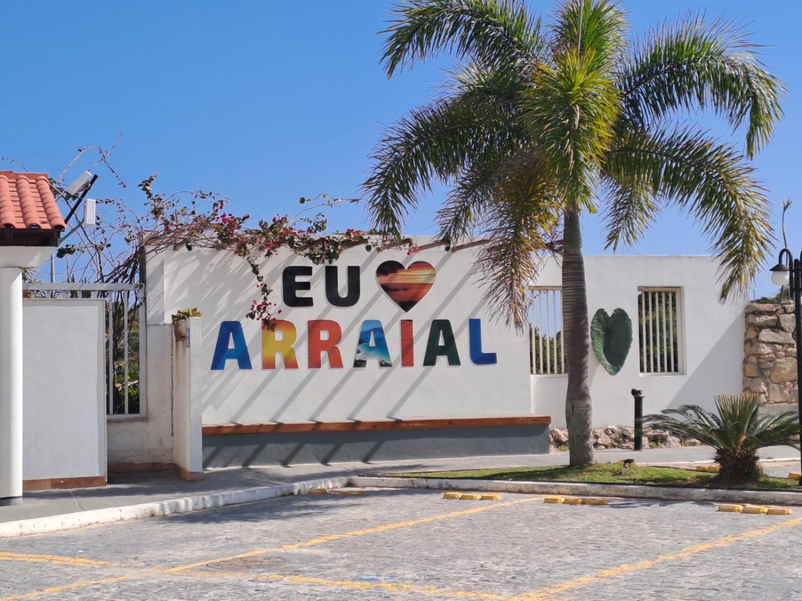 Cobertura 2 QUARTOS a 100m PRAIA Grande em Condomínio com PISCINA, sauna, garagem 2 VAGAS e portaria 24h - Área de lazer, wi-fi 250MB, churrasqueira e cozi