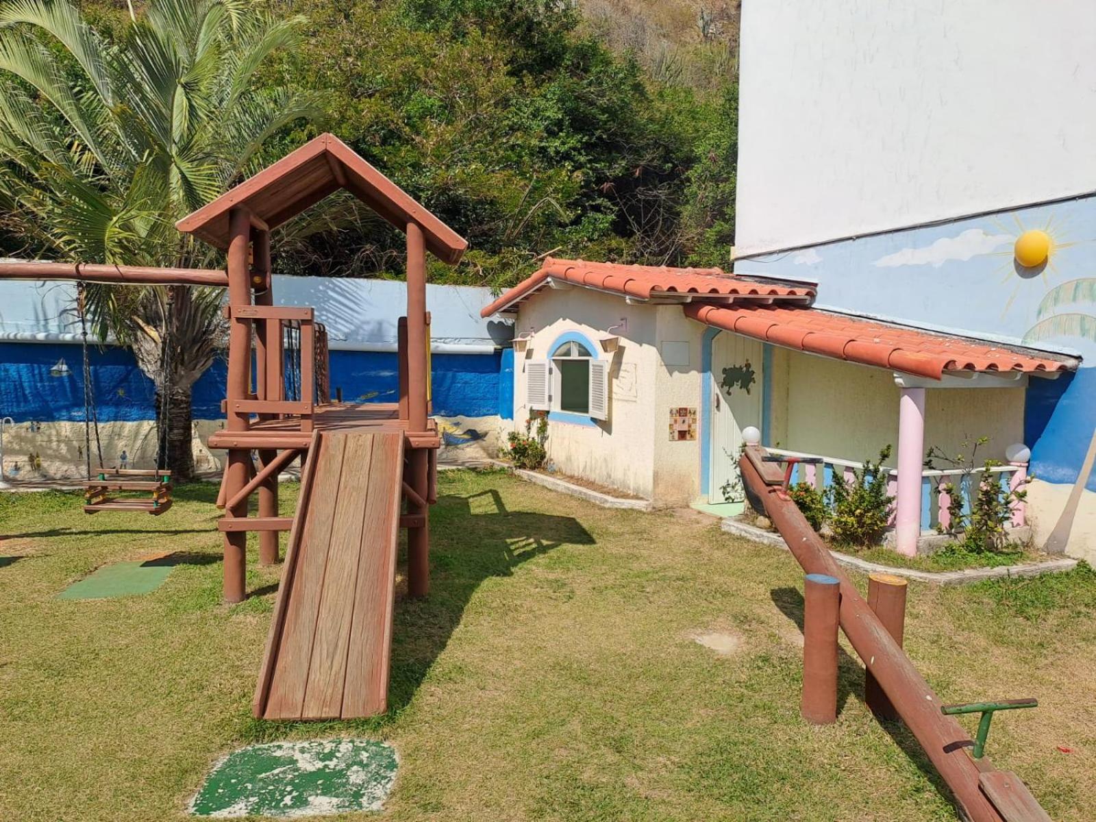 Cobertura 2 QUARTOS a 100m PRAIA Grande em Condomínio com PISCINA, sauna, garagem 2 VAGAS e portaria 24h - Área de lazer, wi-fi 250MB, churrasqueira e cozi