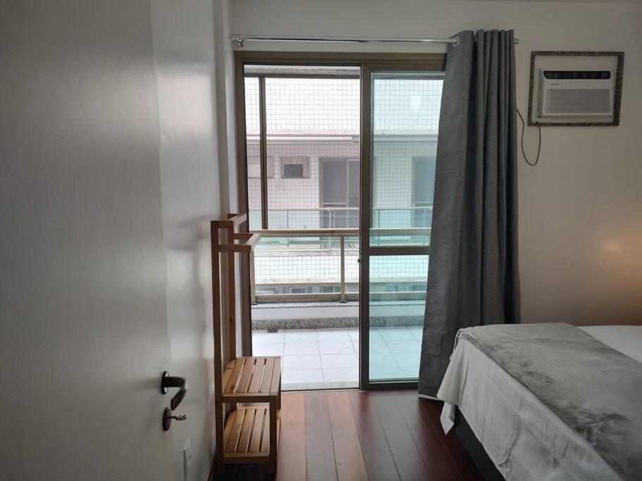 Apartamento na Praia Recreio
