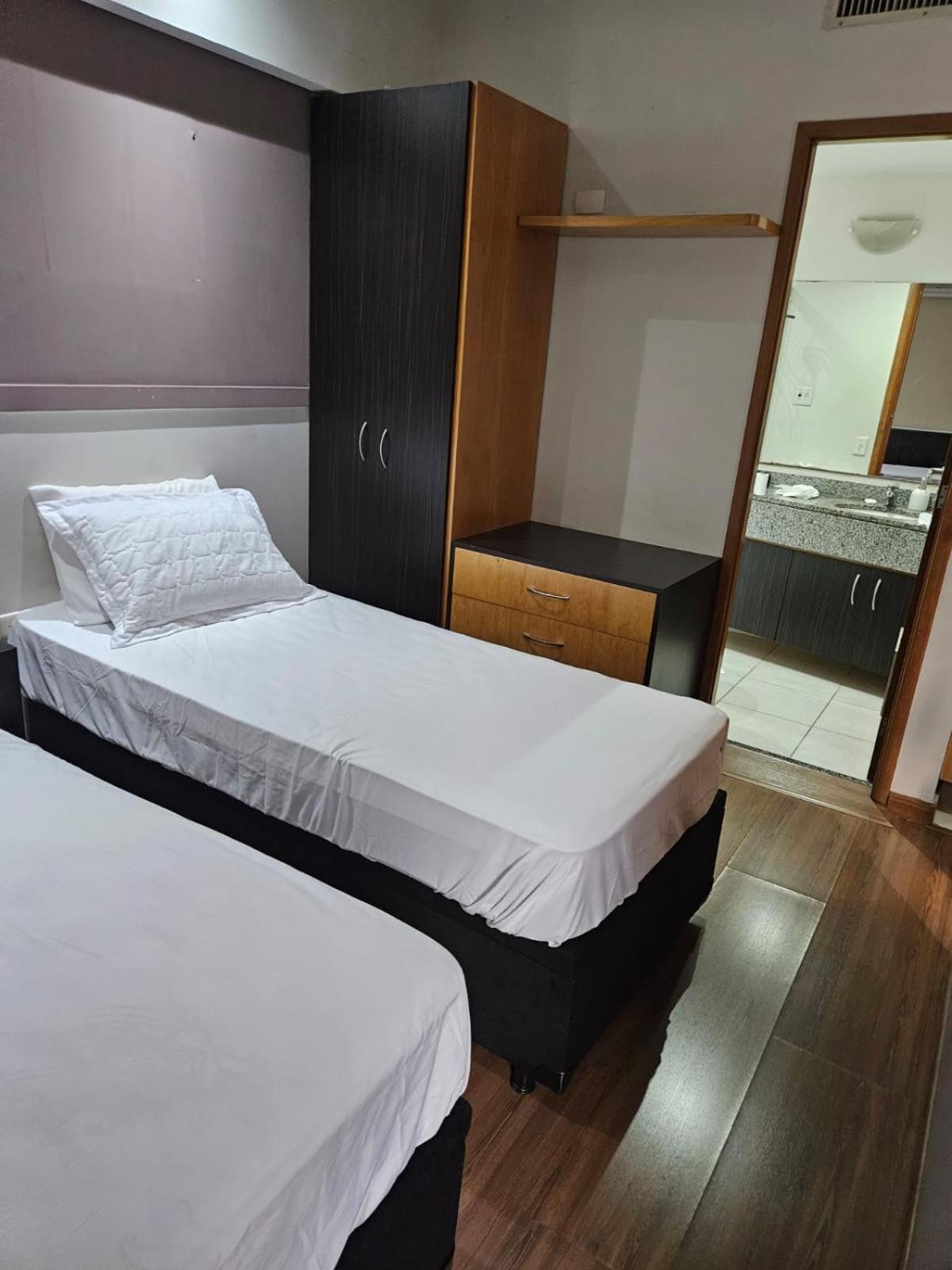 Flat em hotel na Bela Vista R Maestro Cardim