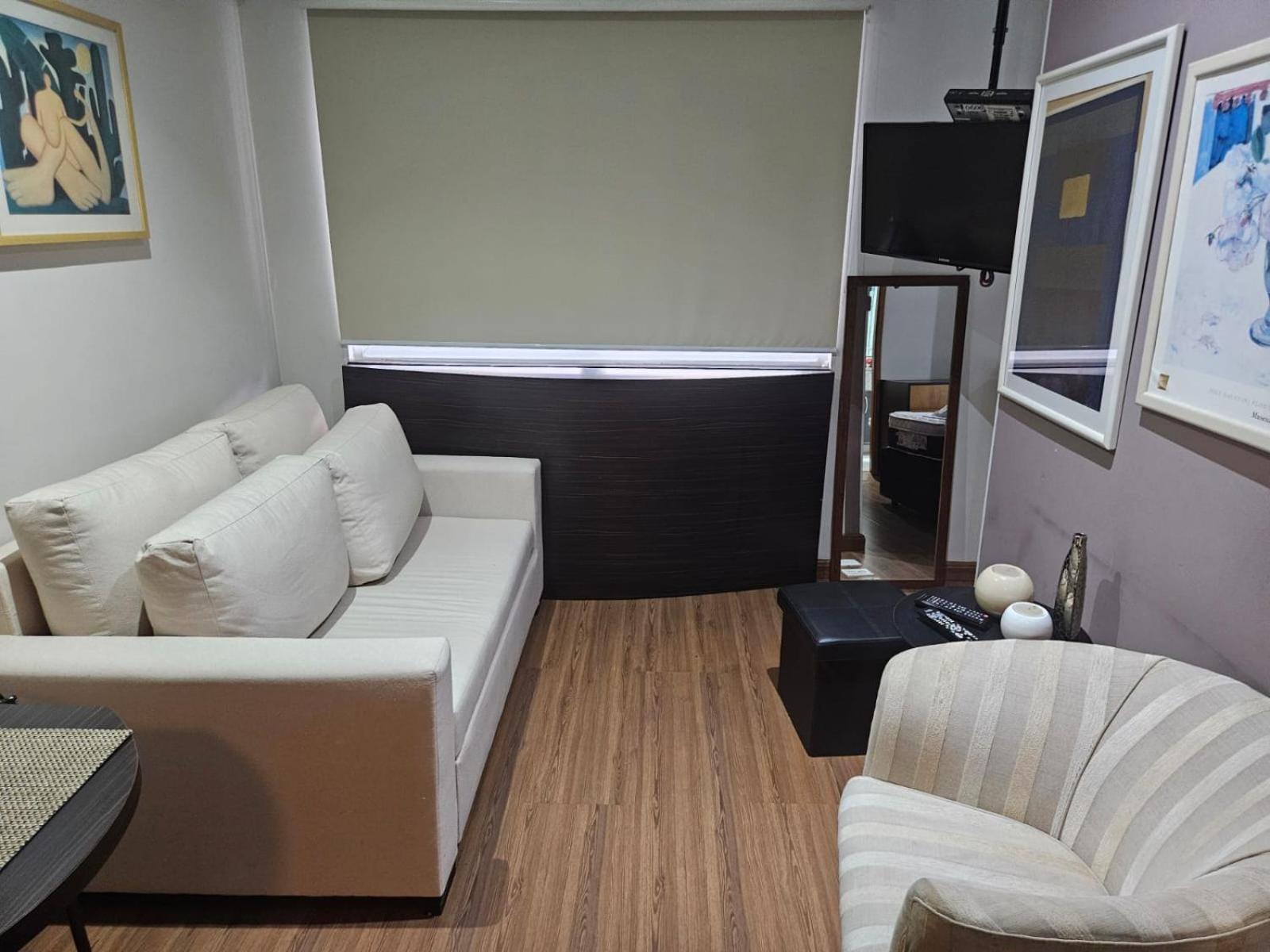 Flat em hotel na Bela Vista R Maestro Cardim