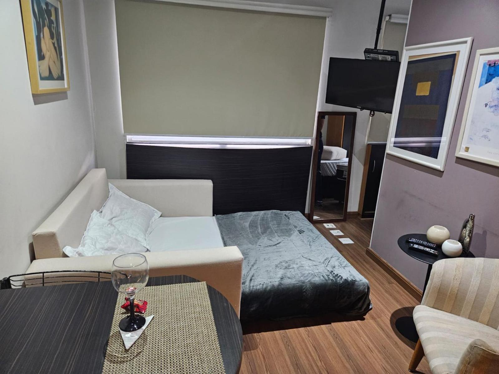 Flat em hotel na Bela Vista R Maestro Cardim
