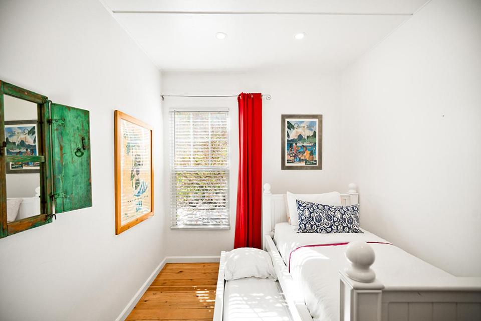 Petaluma Vacations - metro hotel - Property Image 9