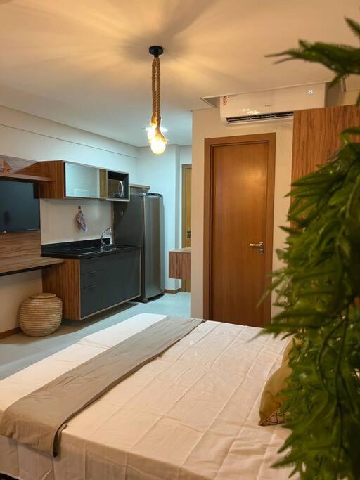 Studio novo e aconchegante a 100 mts orla da Barra