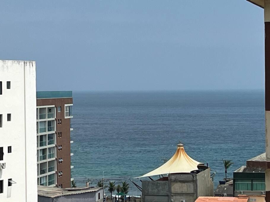 Studio novo e aconchegante a 100 mts orla da Barra