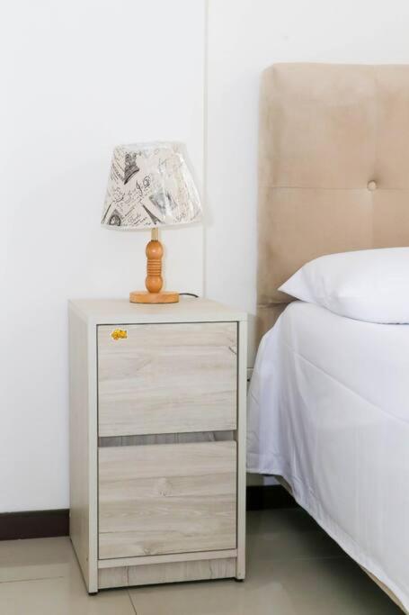 Acogedor apartamento en Equipetrol con piscina, wifi, balcon