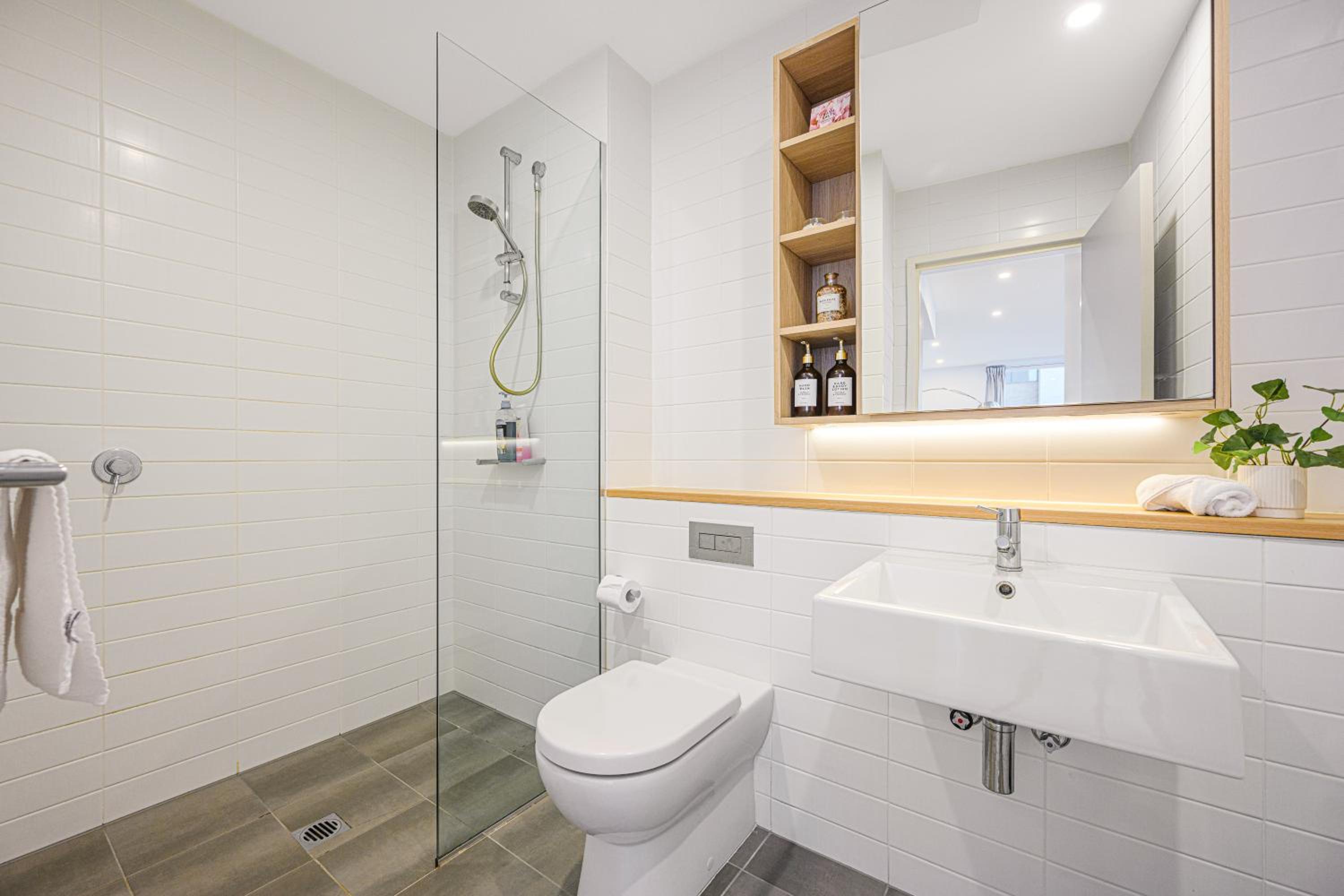 Penrith 3Br apt close toTrain station & Shopping