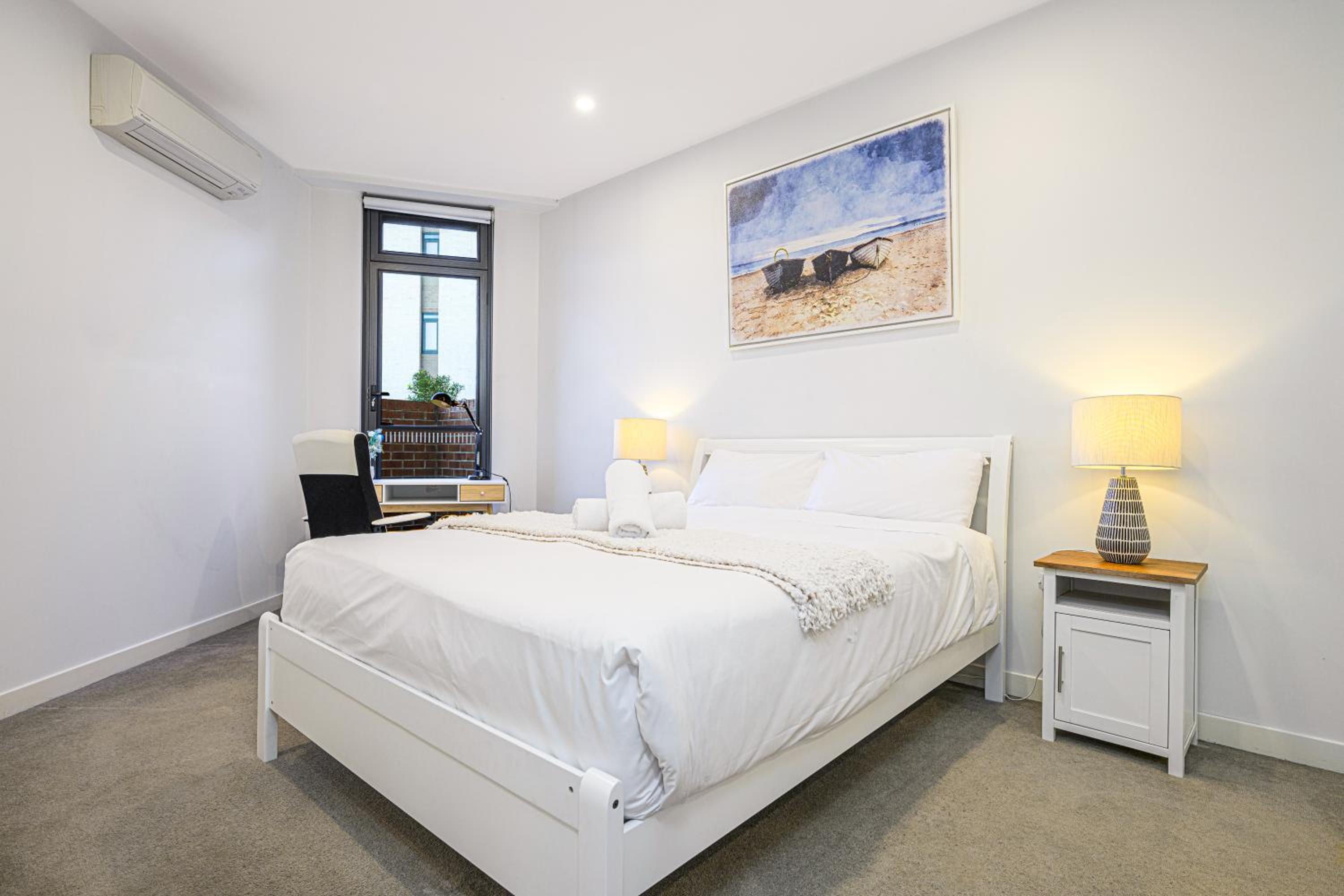 Penrith 3Br apt close toTrain station & Shopping